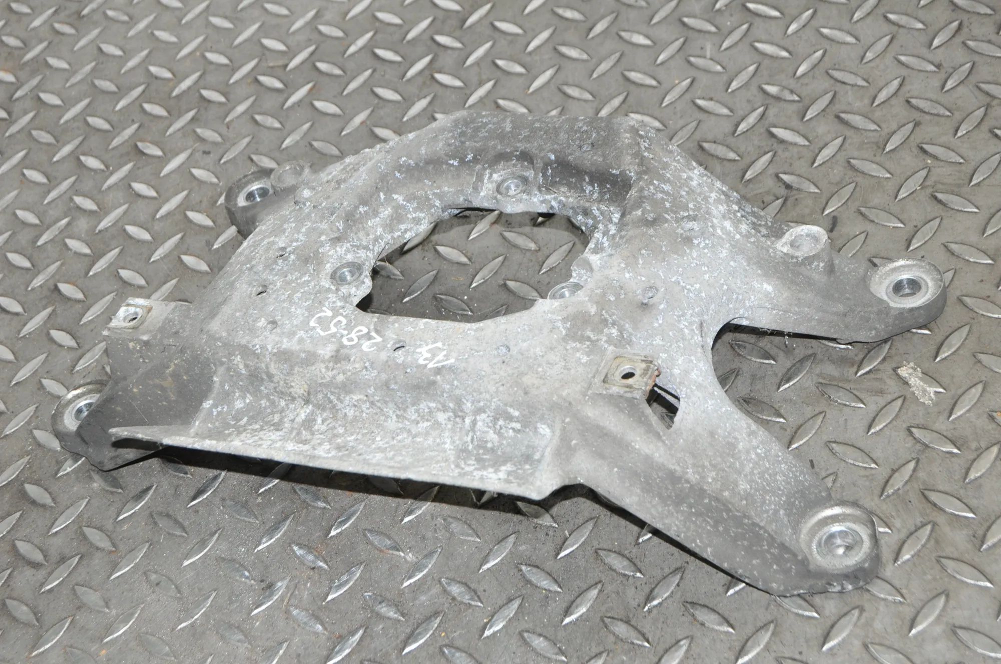 Audi A4 (B7) Gearbox Support Mount Bracket Gearbox Support Mount Bracket — AUDI A4 (8K2, B...