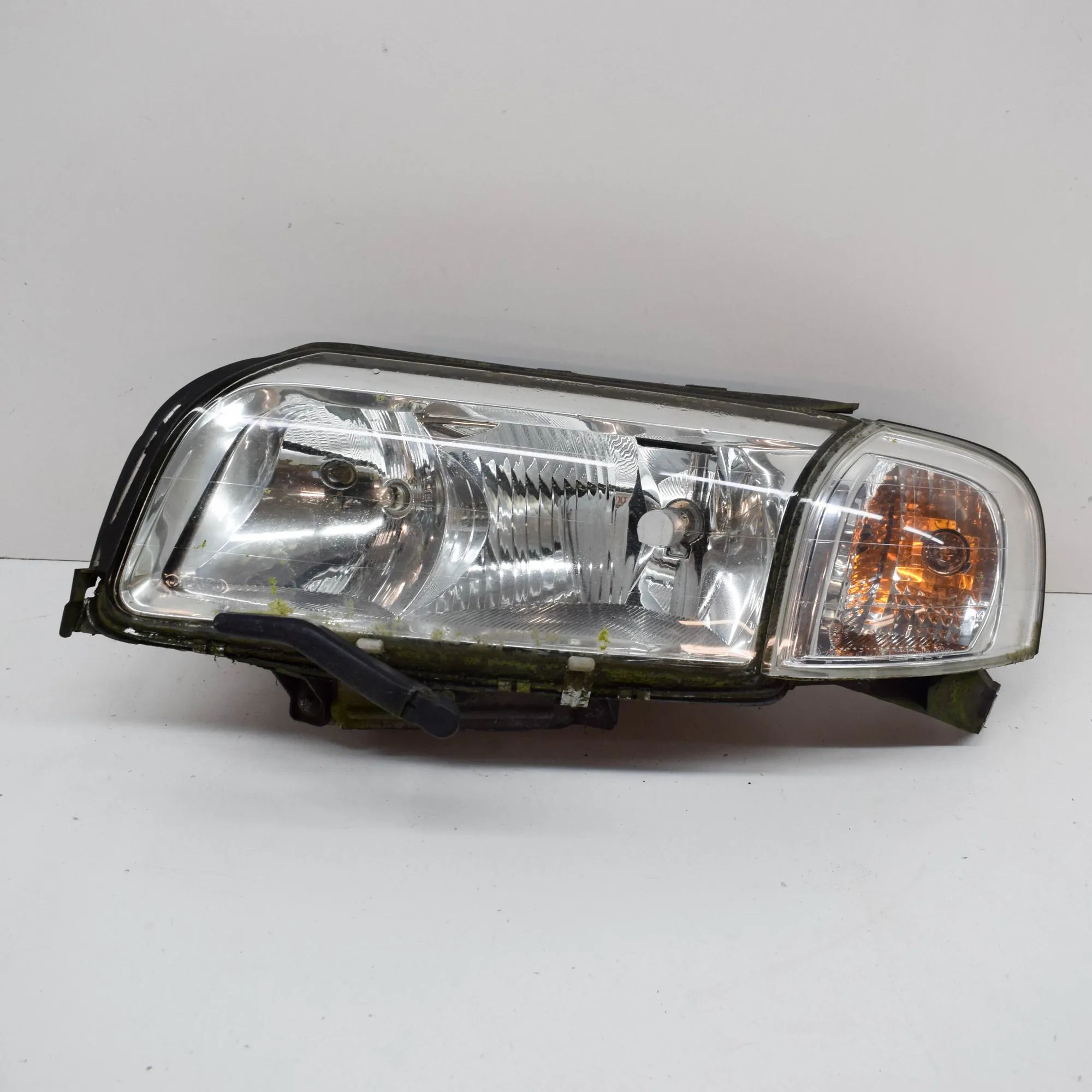 Volvo S80 Front Left Headlight Front Left Headlight — VOLVO S80 I (TS, XY) (19...