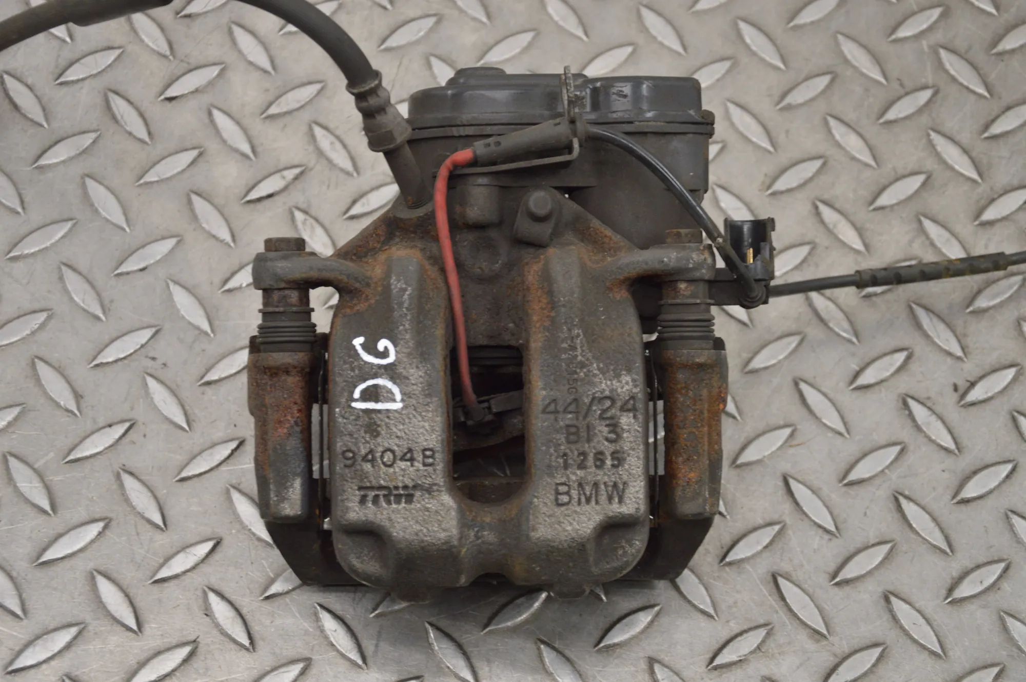 BMW 5 (F10 / F11) Brake caliper — rear right Brake caliper — rear right — BMW 5 SERIES (F10)...
