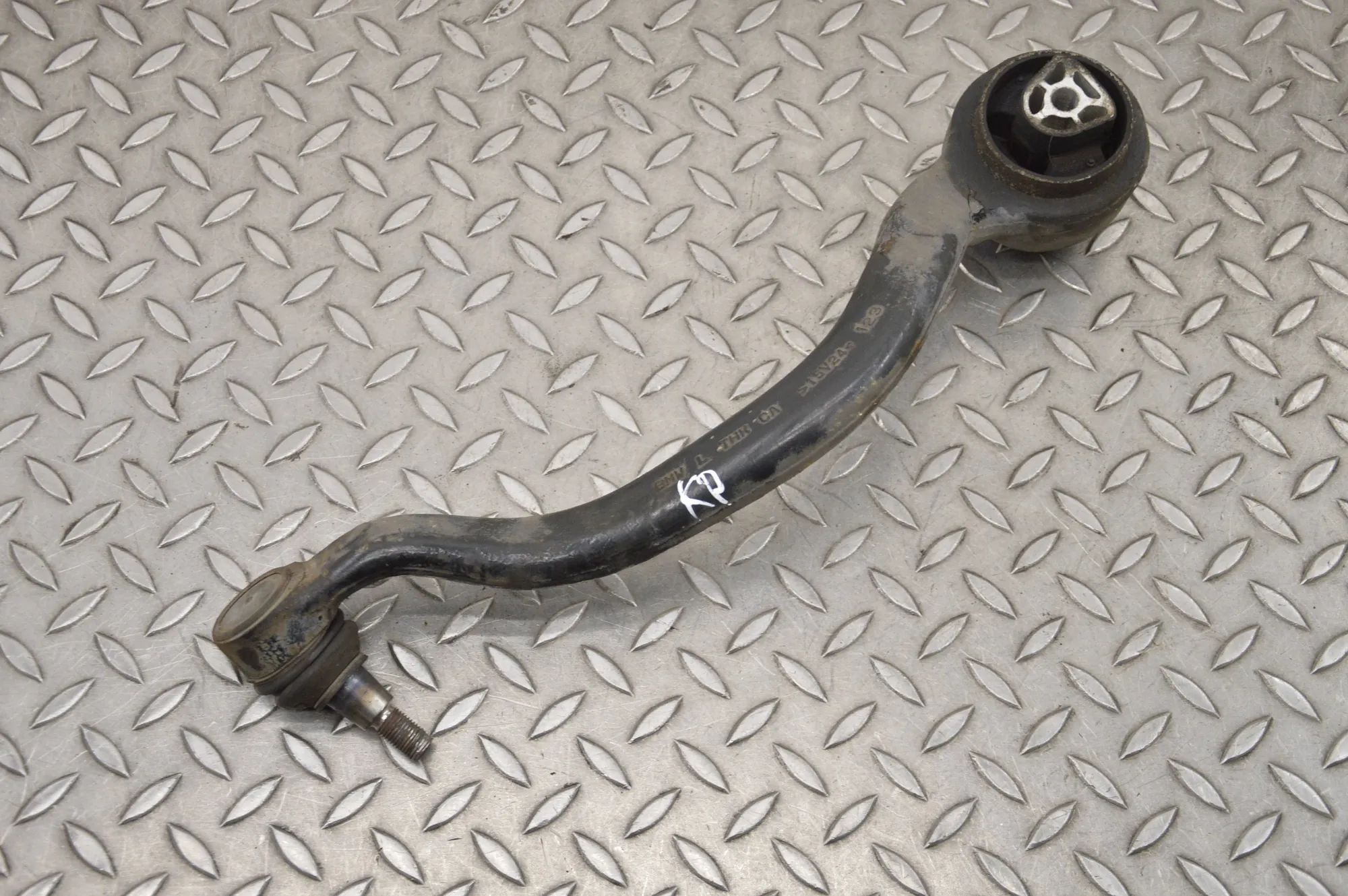 BMW X6 (F16) Front Left Curved Control Arm Front Left Curved Control Arm — BMW X6 (F16, F8...