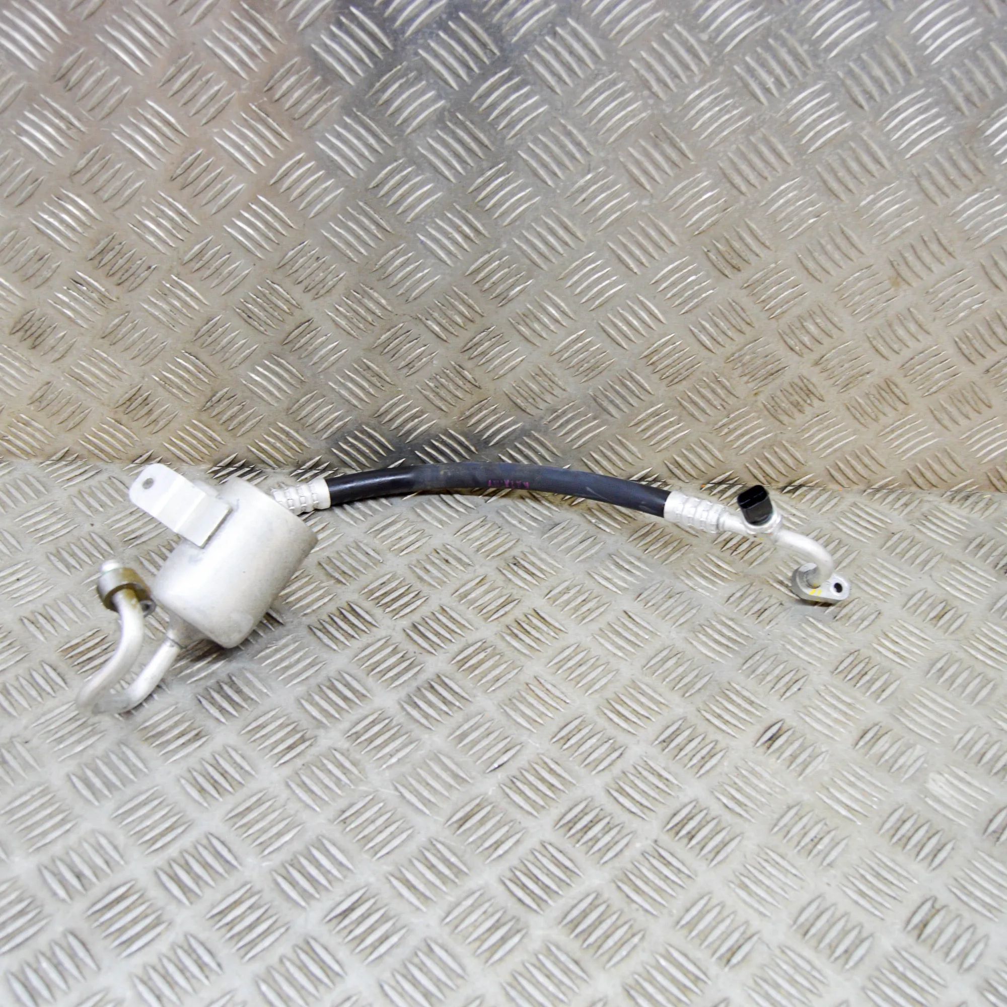 Hyundai Ioniq A/C Air Con Hose Pipe A/C Air Con Hose Pipe — HYUNDAI IONIQ (5 NE) (2...