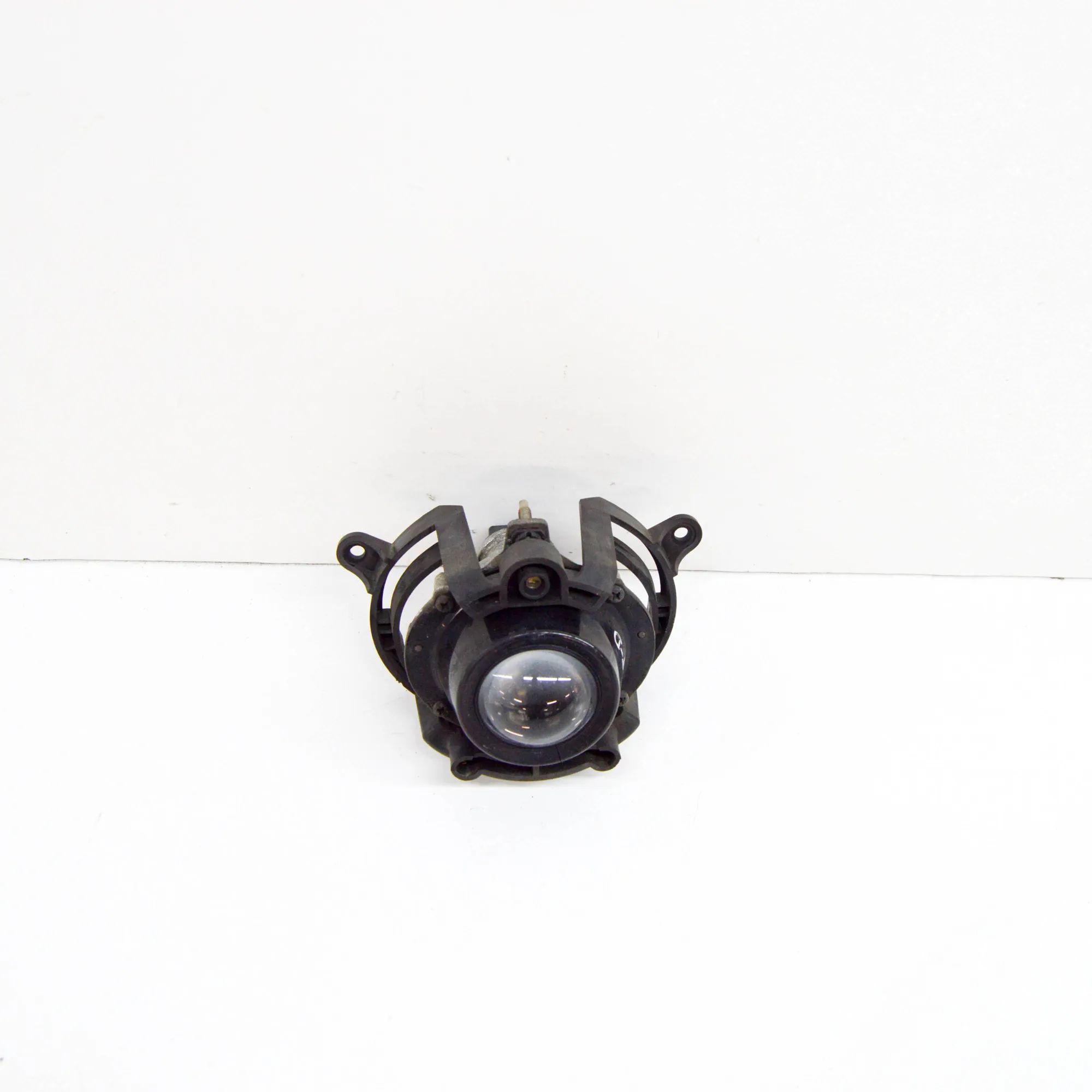 Opel Mokka (A) Front Right Fog Light Front Right Fog Light — OPEL MOKKA (MOKKA X) (2...