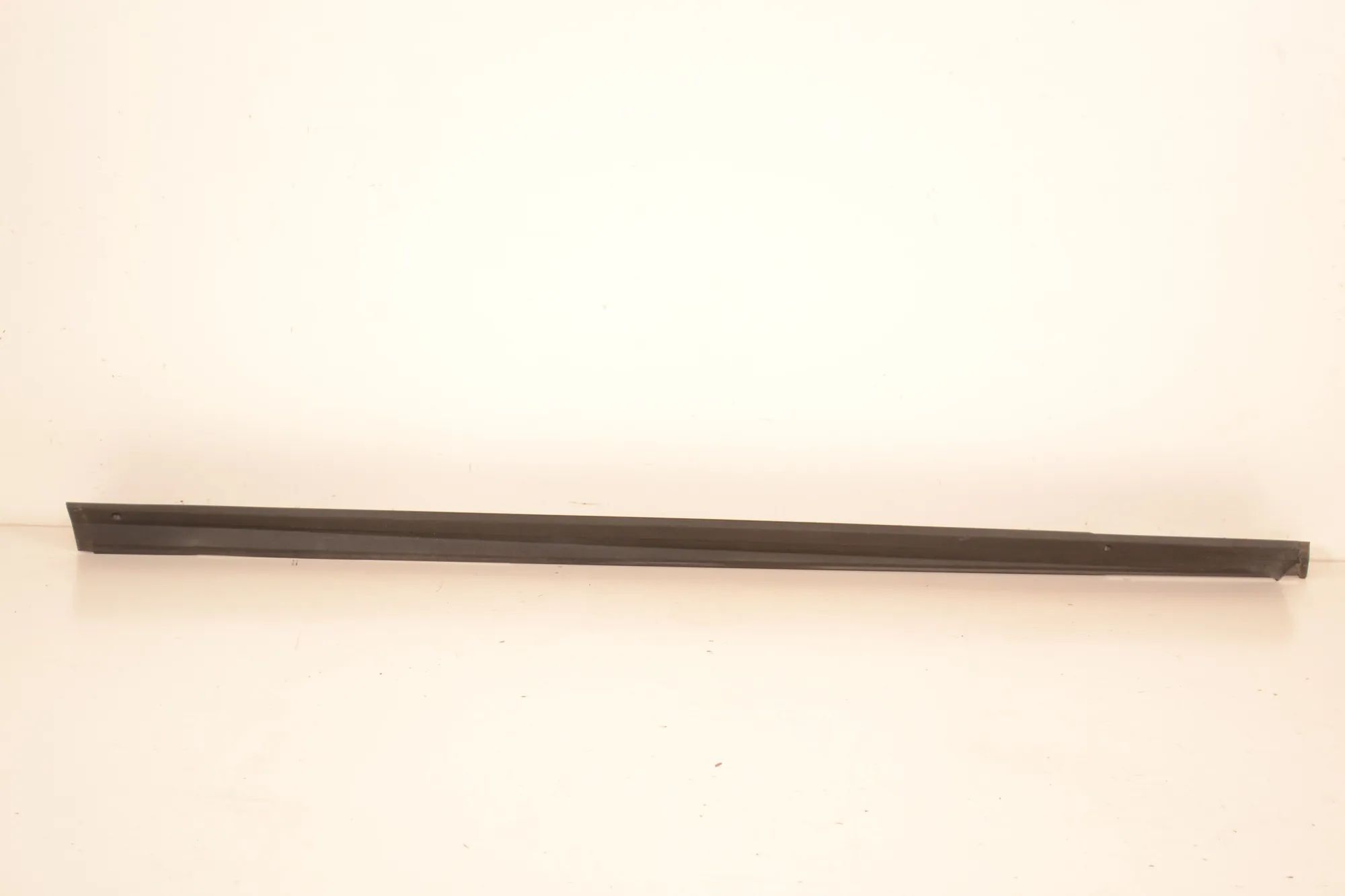 Toyota RAV4 (XA40) Right Side Plastic Sideskirt Cover Right Side Plastic Sideskirt Cover — TOYOTA RAV...