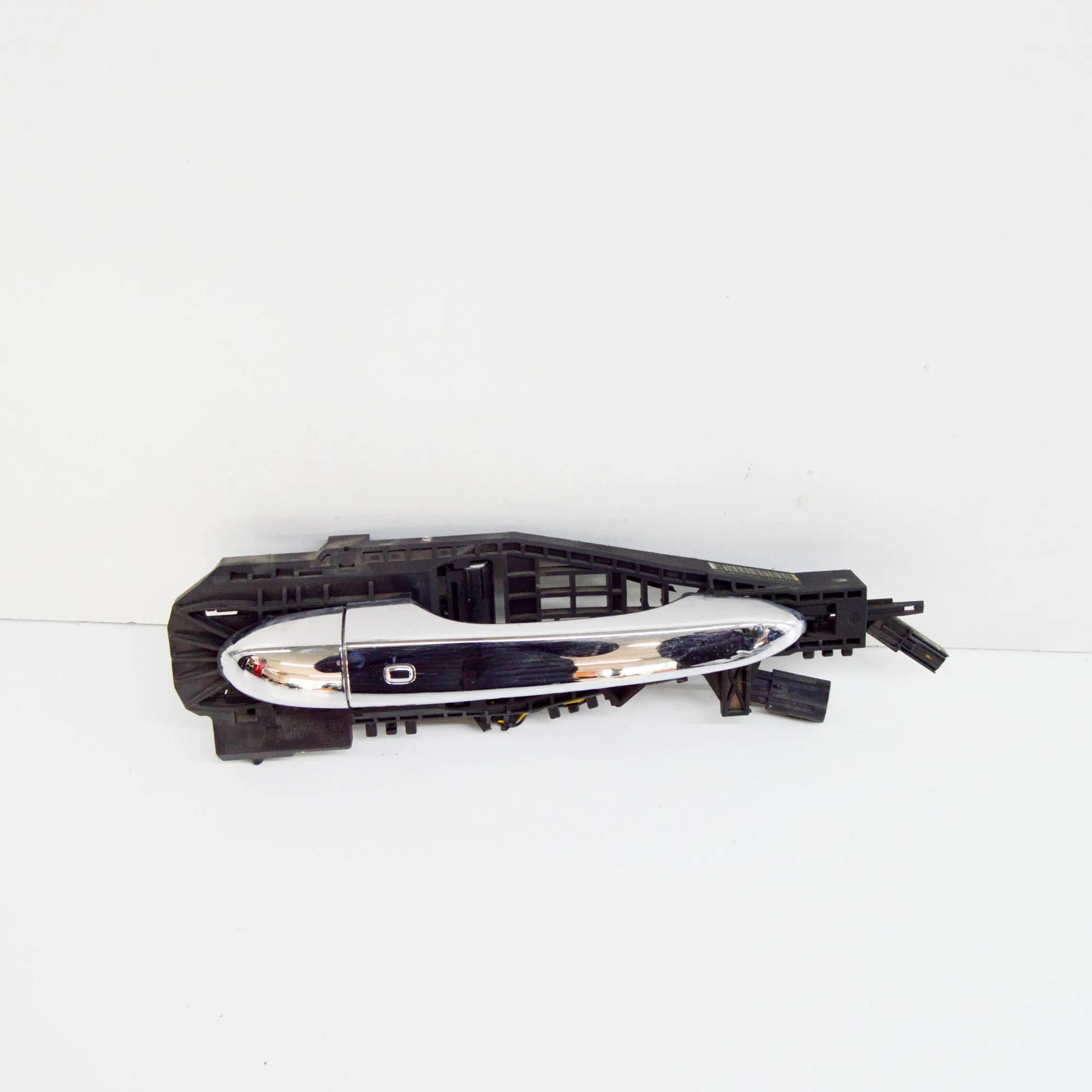 Maserati Ghibli Exterior door handle — front right Exterior door handle — front right — MASERATI G...