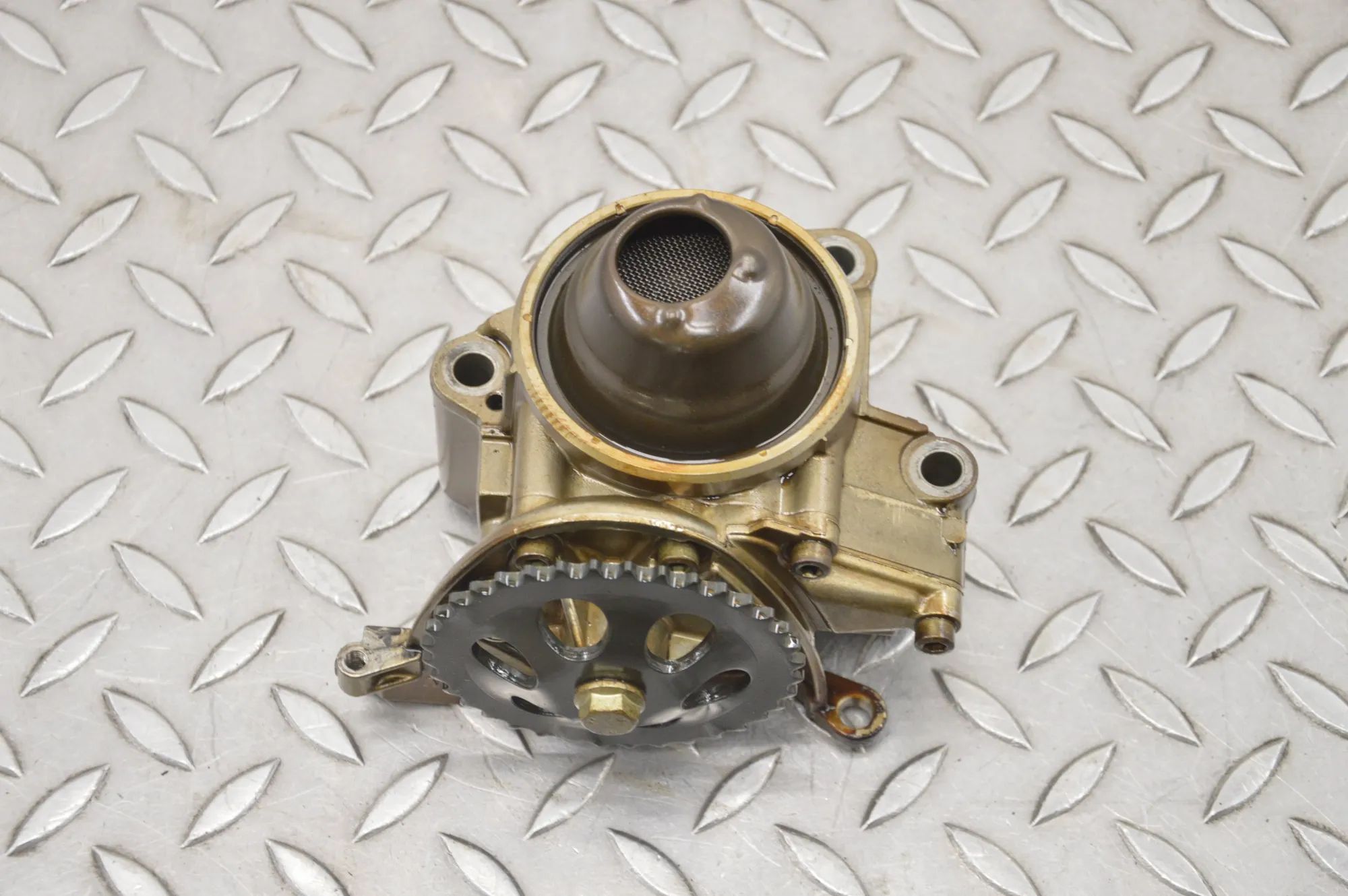 Volkswagen Polo Oil Pump Oil pump — VW POLO (6R, 6C) (2009-...) — 03D115...