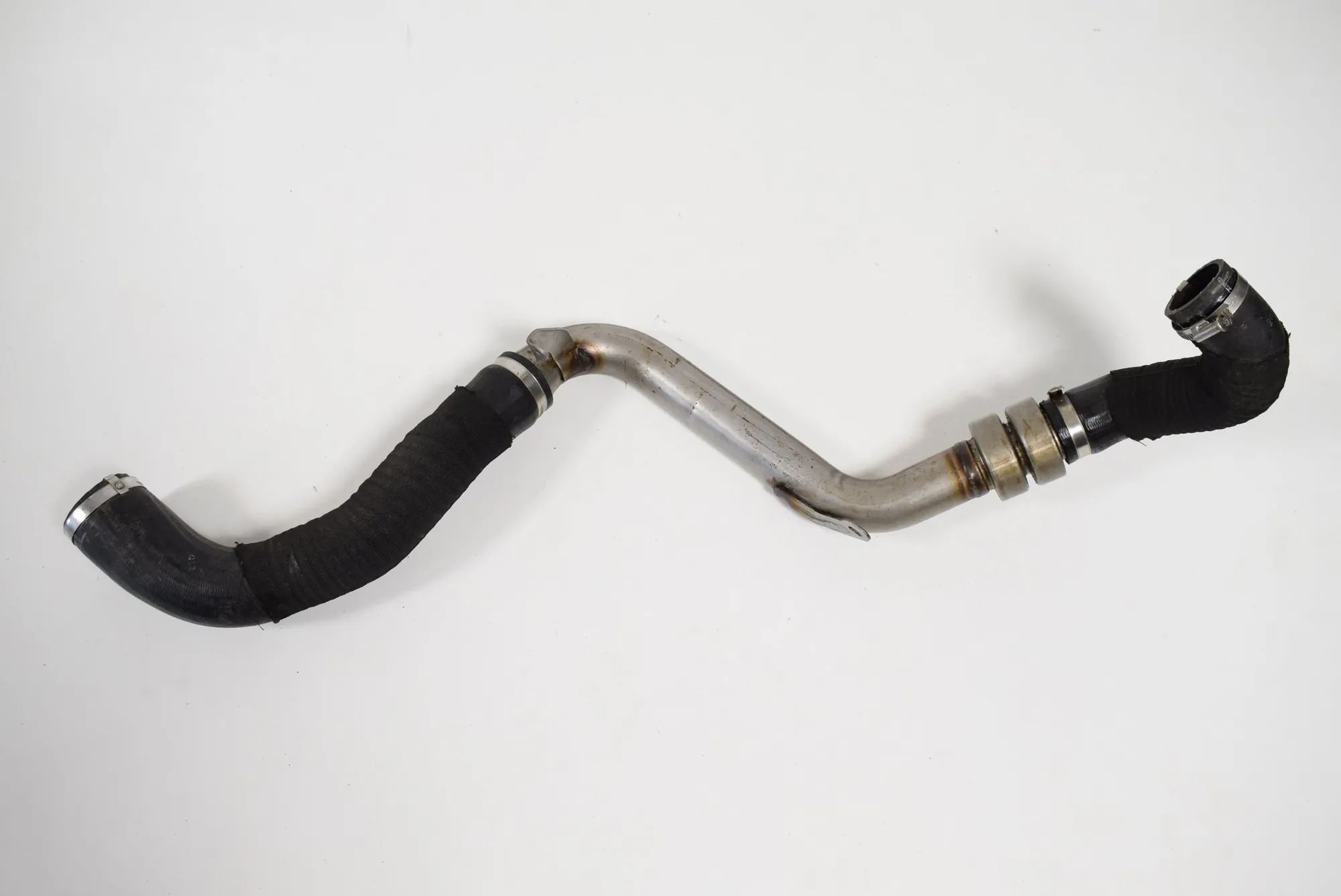 Ford Focus Intercooler hose — left Intercooler hose — left — FORD FOCUS (III) (201...