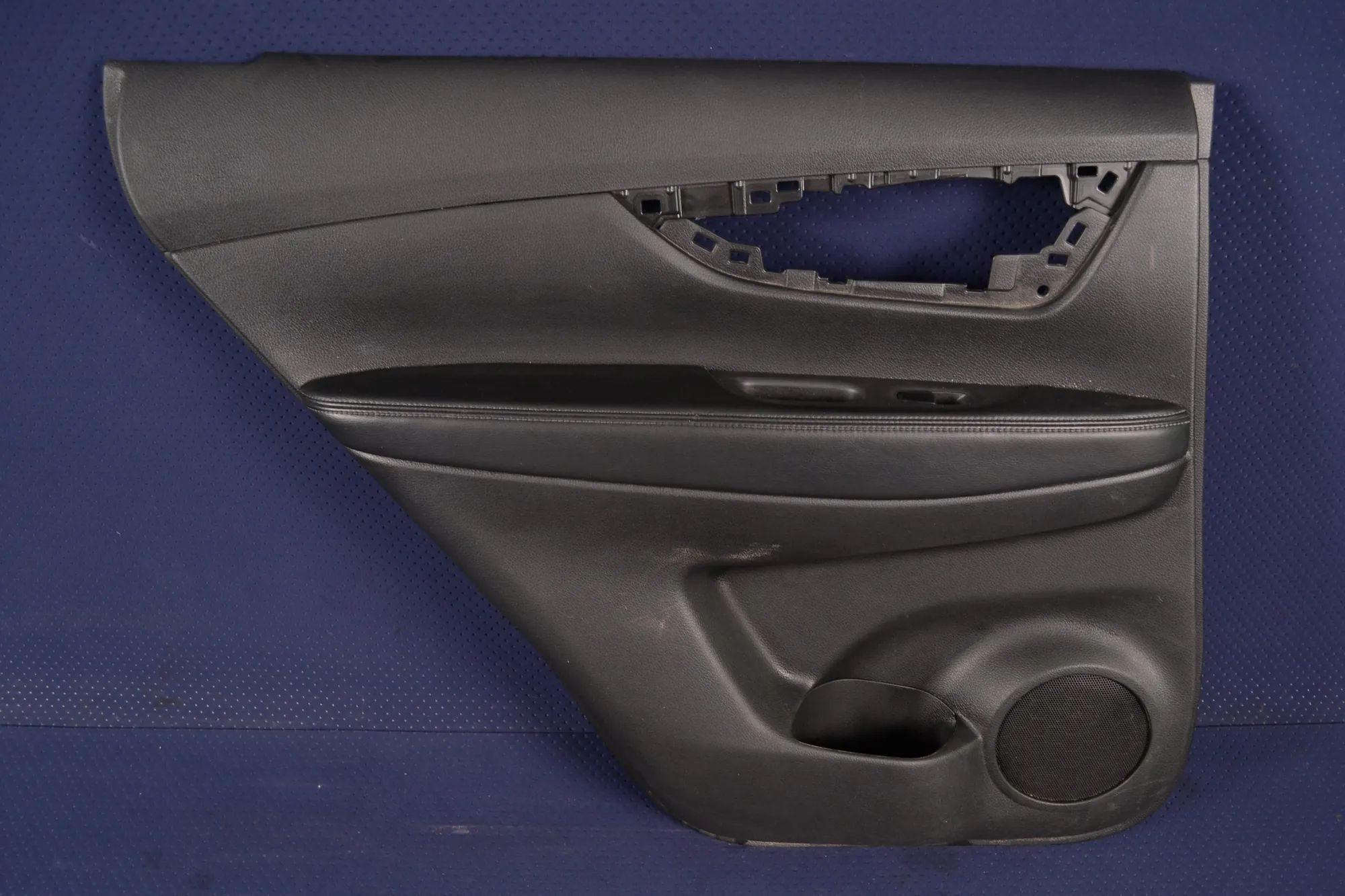 Nissan X-Trail / Rogue Rear Left Door Panel Rear Left Door Panel — NISSAN X-TRAIL (T32_) (2...