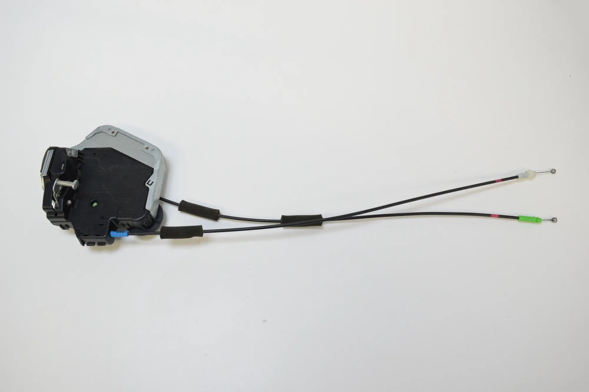 Toyota Land Cruiser 150 Door lock — rear right Door lock — rear right — TOYOTA LAND CRUISER (_...
