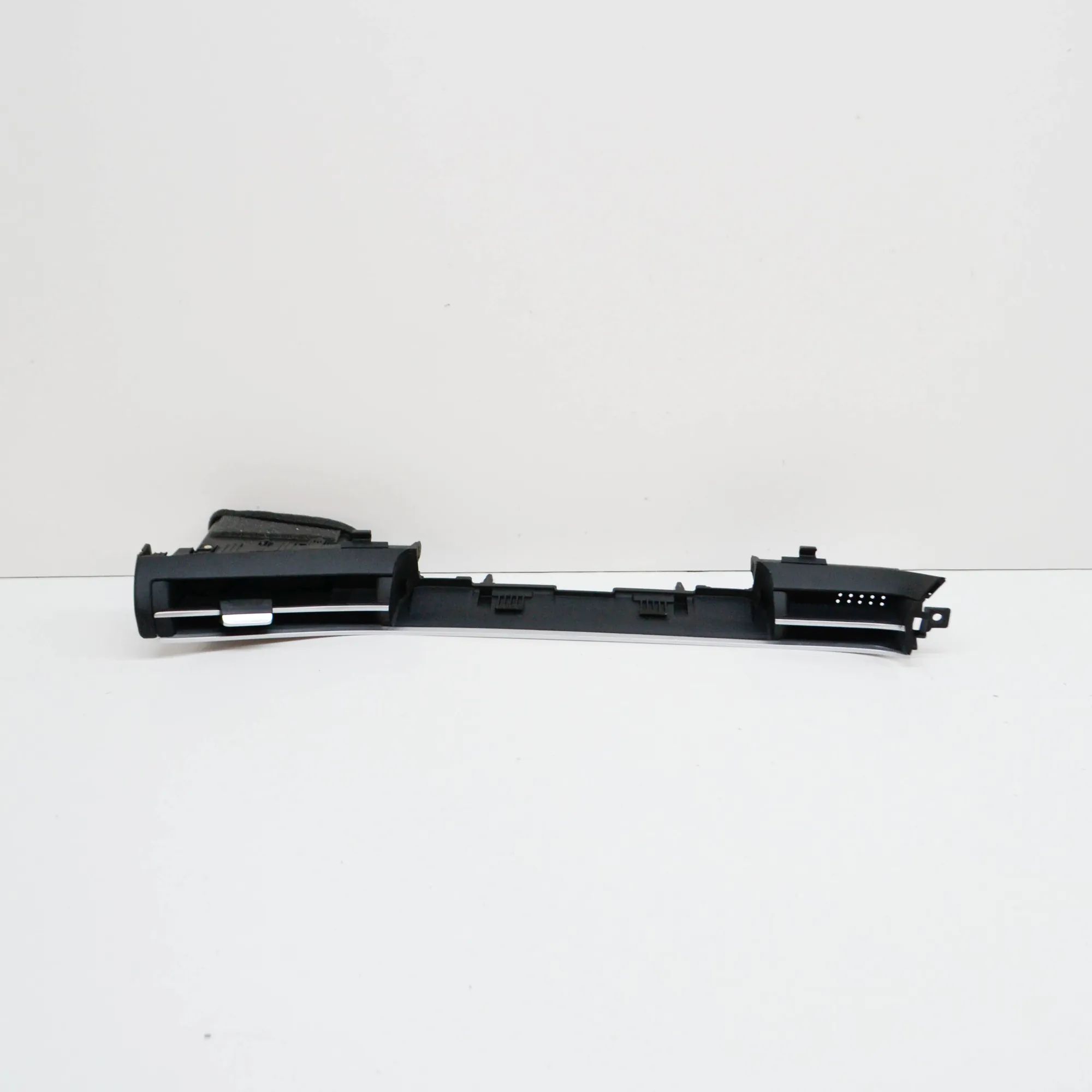 Hyundai Tucson Dashboard Air Vents Dashboard Air Vents — HYUNDAI TUCSON (NX4E, NX4...