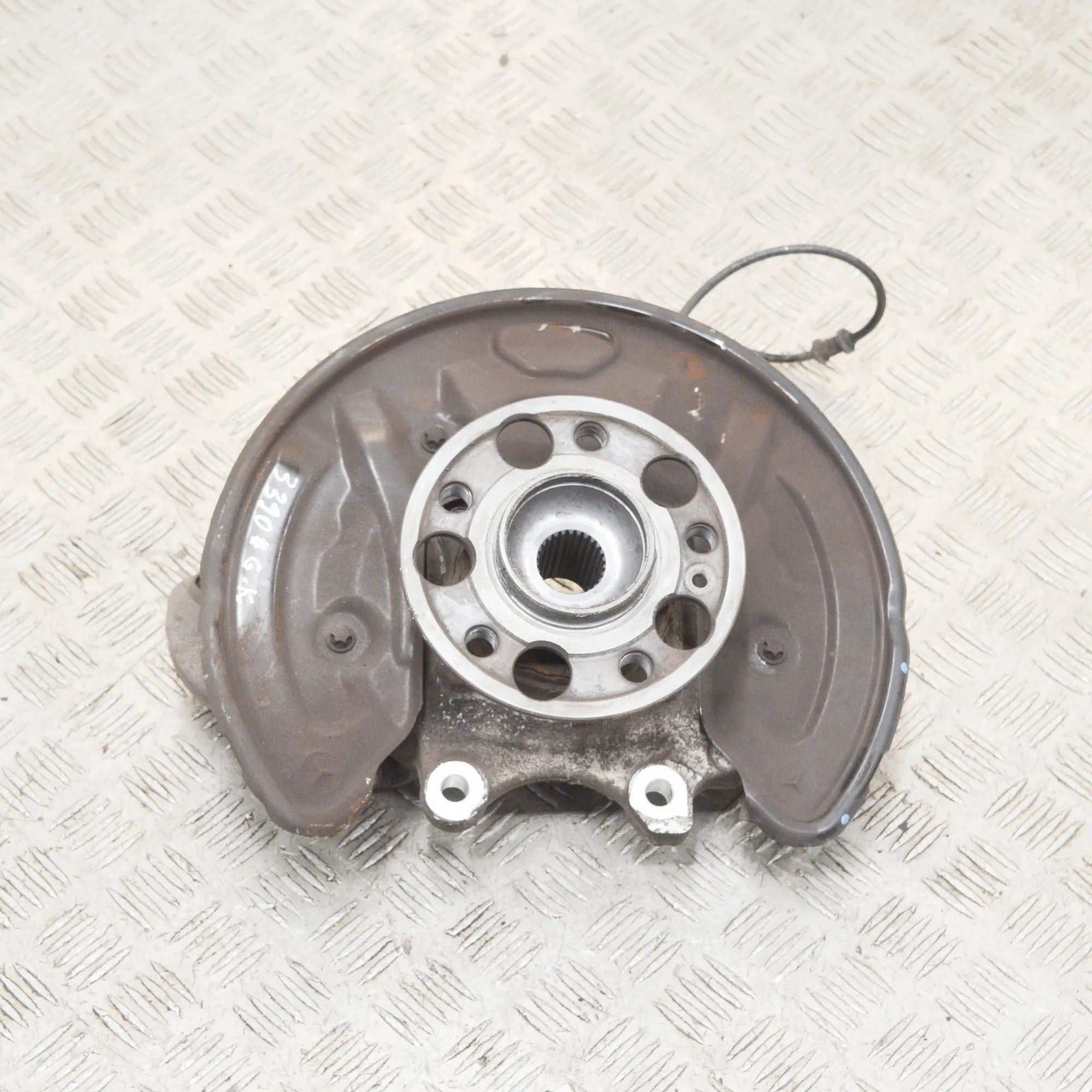 Mercedes-Benz GLC (X253) Rear Left Wheel Hub Spindle Rear Left Wheel Hub Spindle — MERCEDES BENZ GLC...