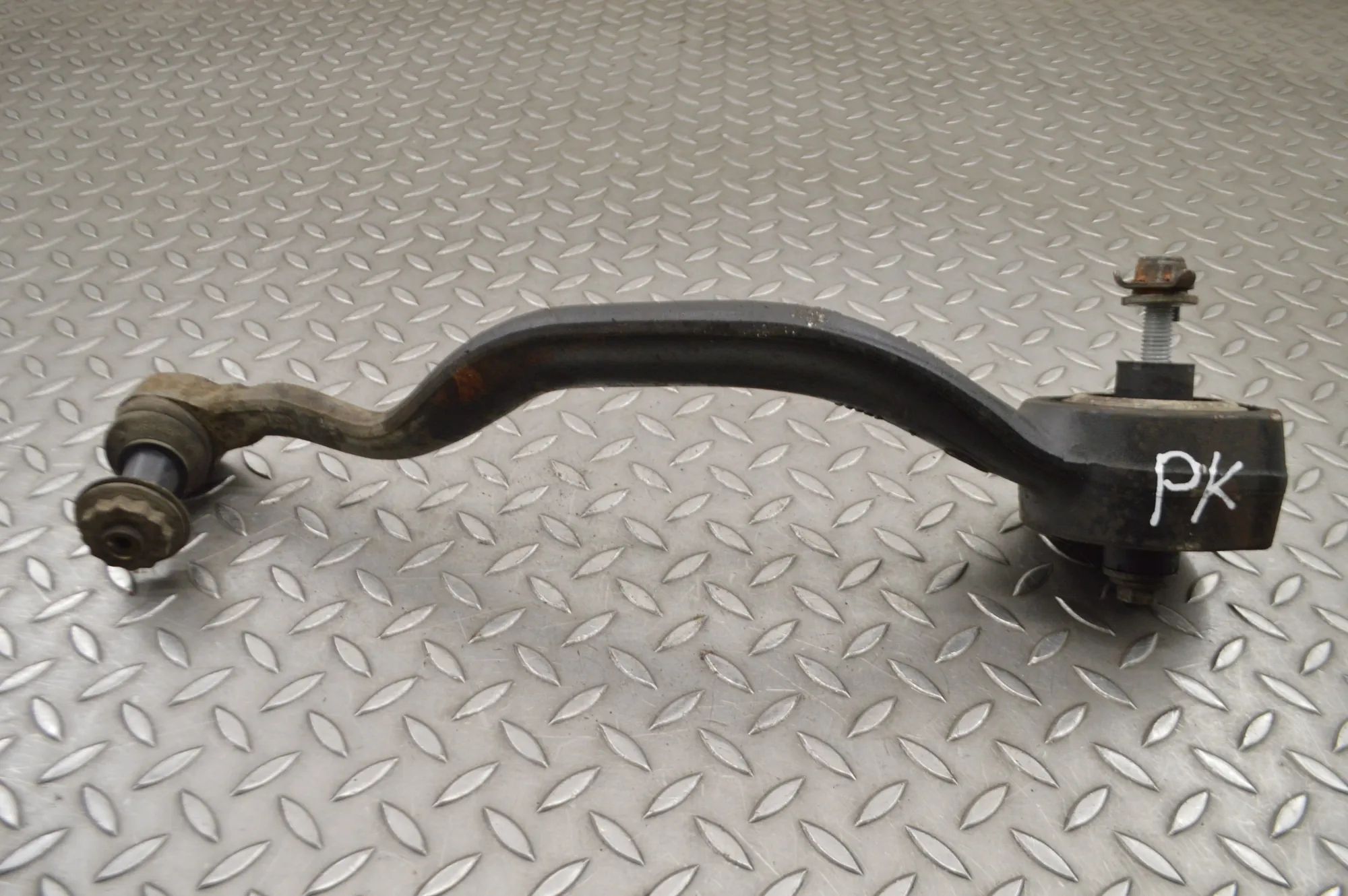 Land Rover Range Rover Sport (L494) Front Left Curved Control Arm Front Left Curved Control Arm — LAND ROVER RANG...