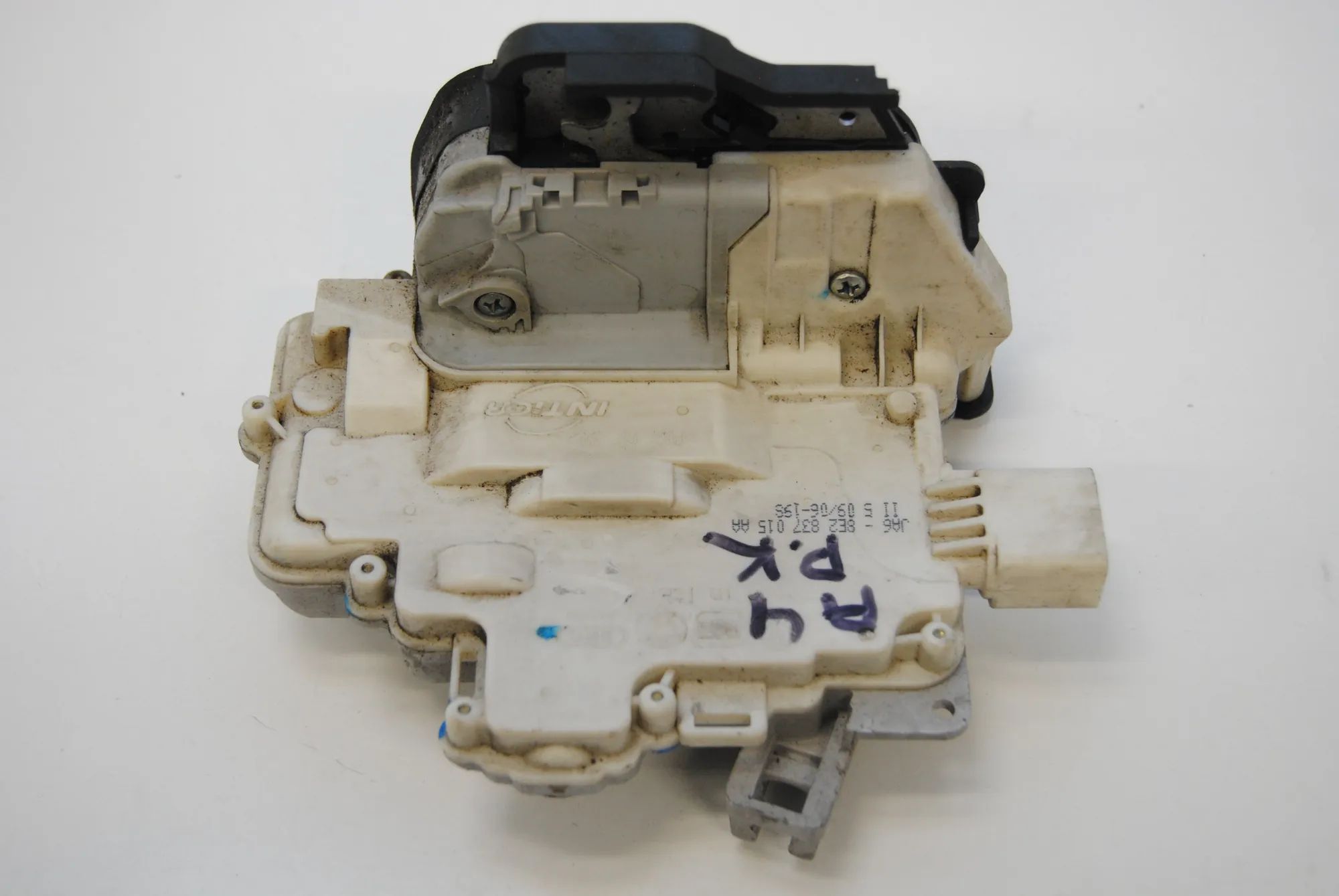 Audi A4 (B6) Door lock — front left Door lock — front left — AUDI A4 (8EC, B7) (200...