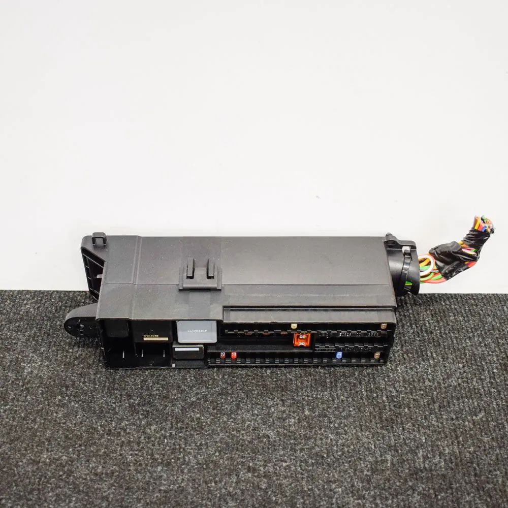 Ford Focus Fuse box Fuse box — FORD FOCUS (III) (2010-2020) — 6626L...