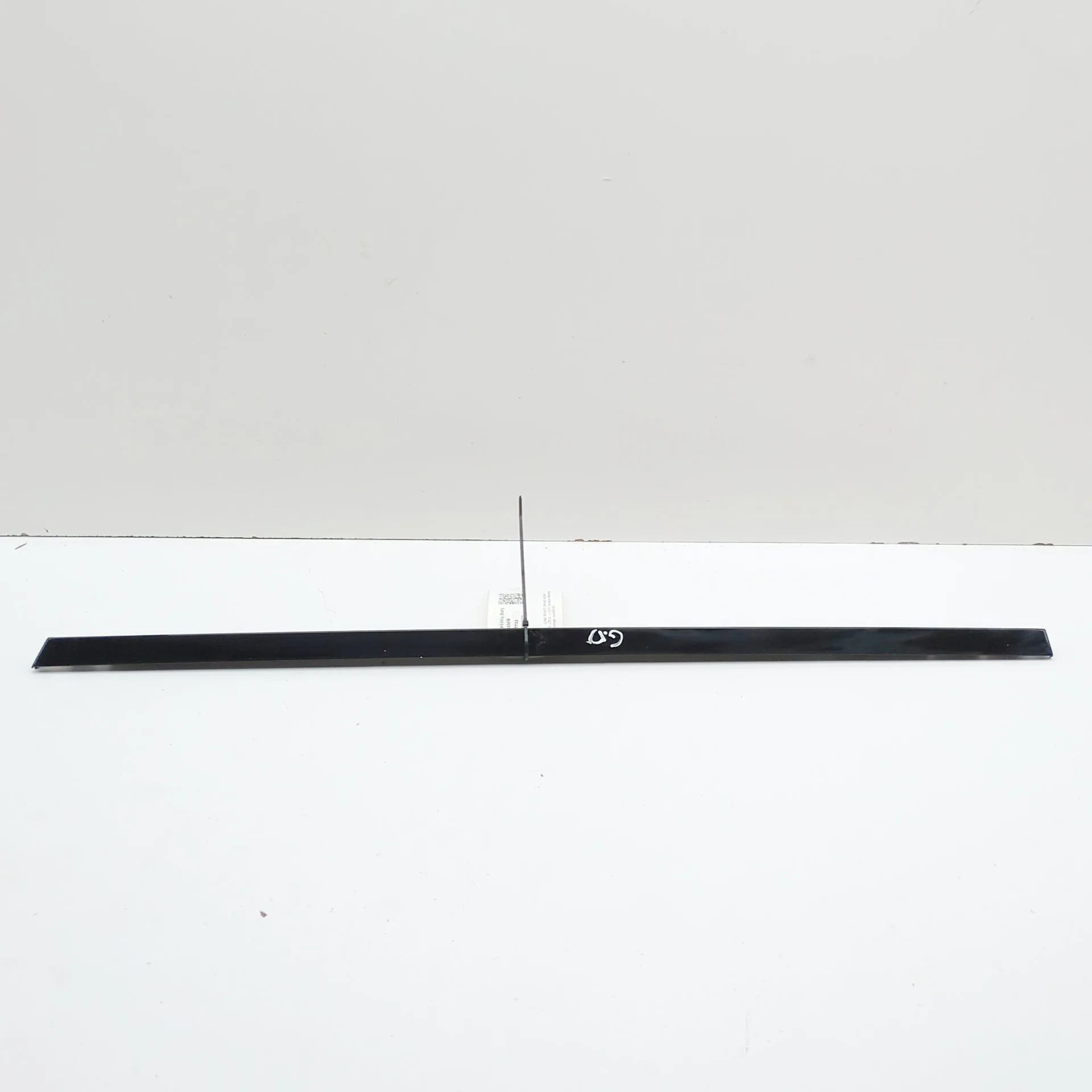 Land Rover Range Rover Sport (L494) Door window strip — rear right Door window strip — rear right — LAND ROVER RAN...
