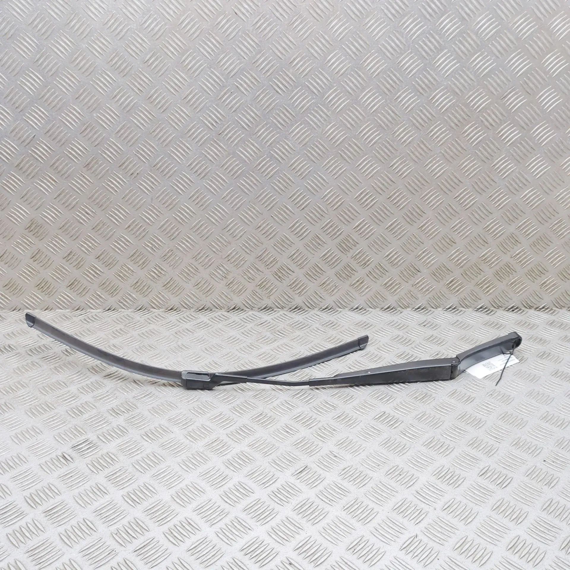 Skoda Karoq Front Wiper Arms Front Wiper Arms — SKODA KAROQ (NU7) (2017-...)...