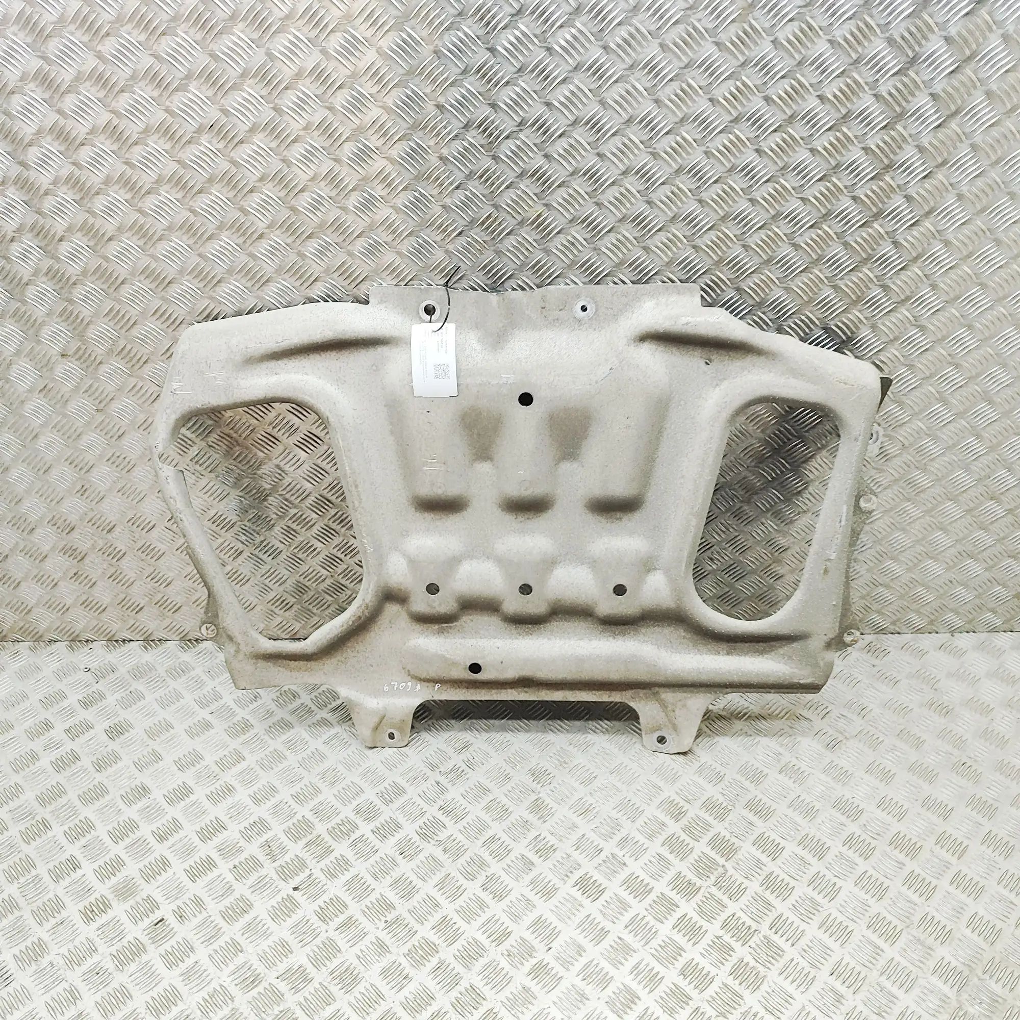 Land Rover Range Rover Sport (L494) Engine cover Engine cover — LAND ROVER RANGE ROVER SPORT (II...