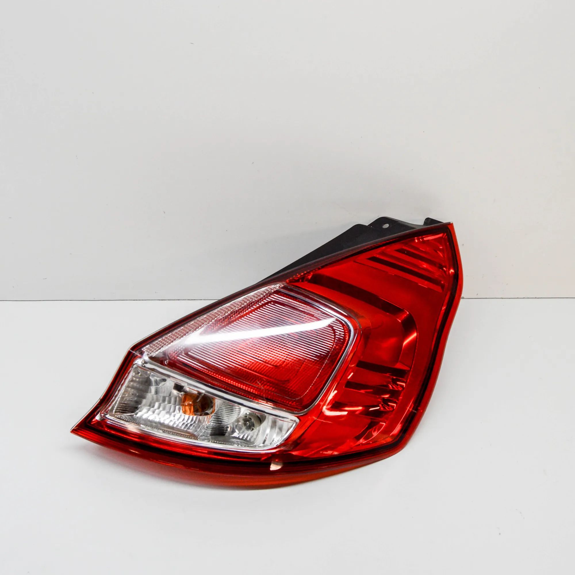 Ford Fiesta Rear Right Tail Light Rear Right Tail Light — FORD FIESTA (VI) (2008-...