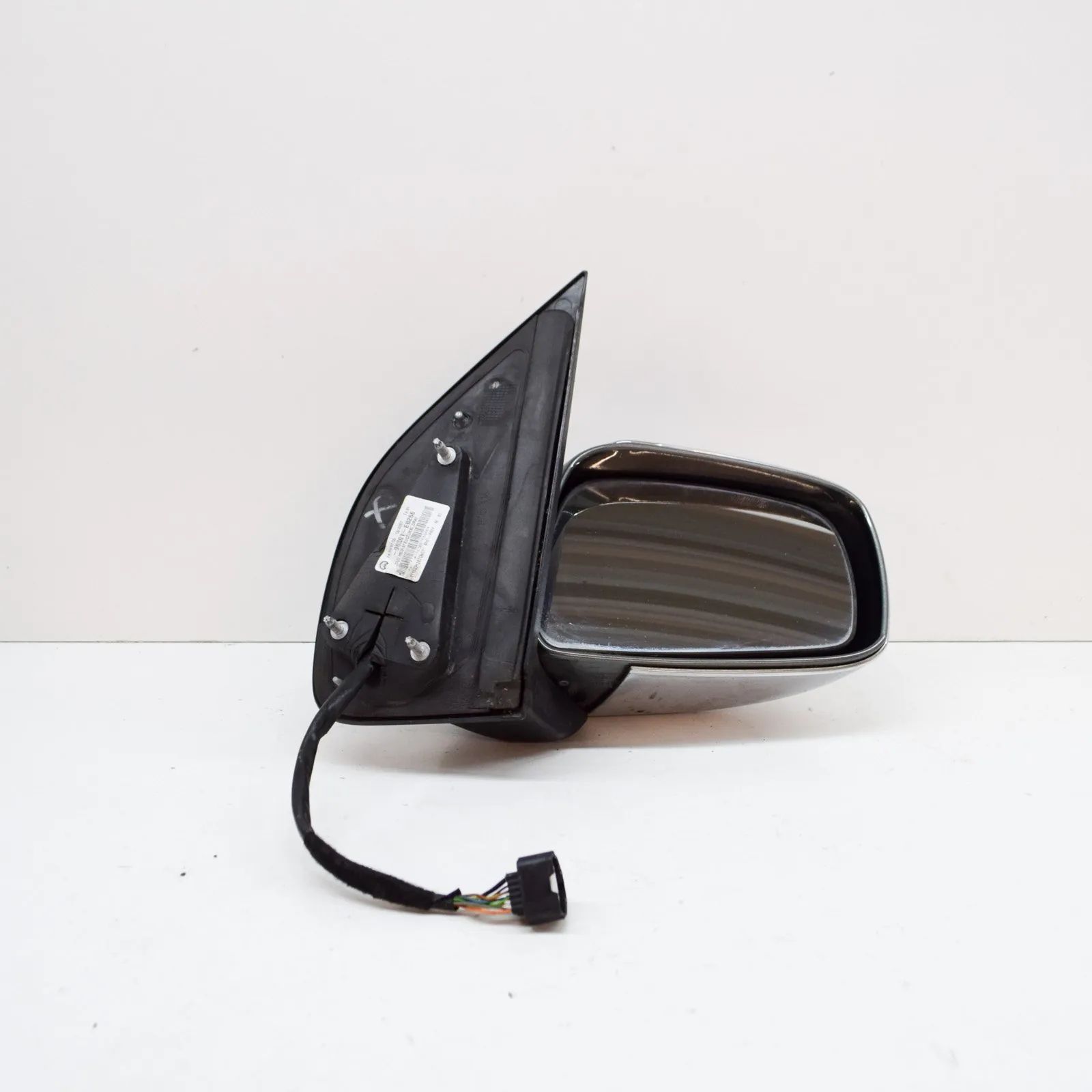 Nissan Pathfinder (R51) Right Side Wing Mirror Right Side Wing Mirror — NISSAN PATHFINDER (III...
