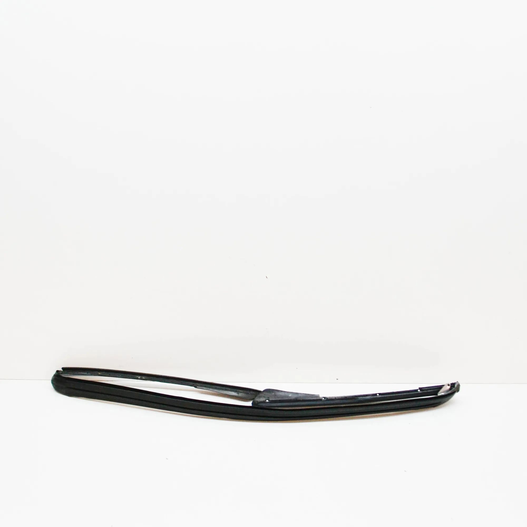 Porsche 911 (997) Door rubber seal — front left Door rubber seal — front left — PORSCHE 911 (Ca...