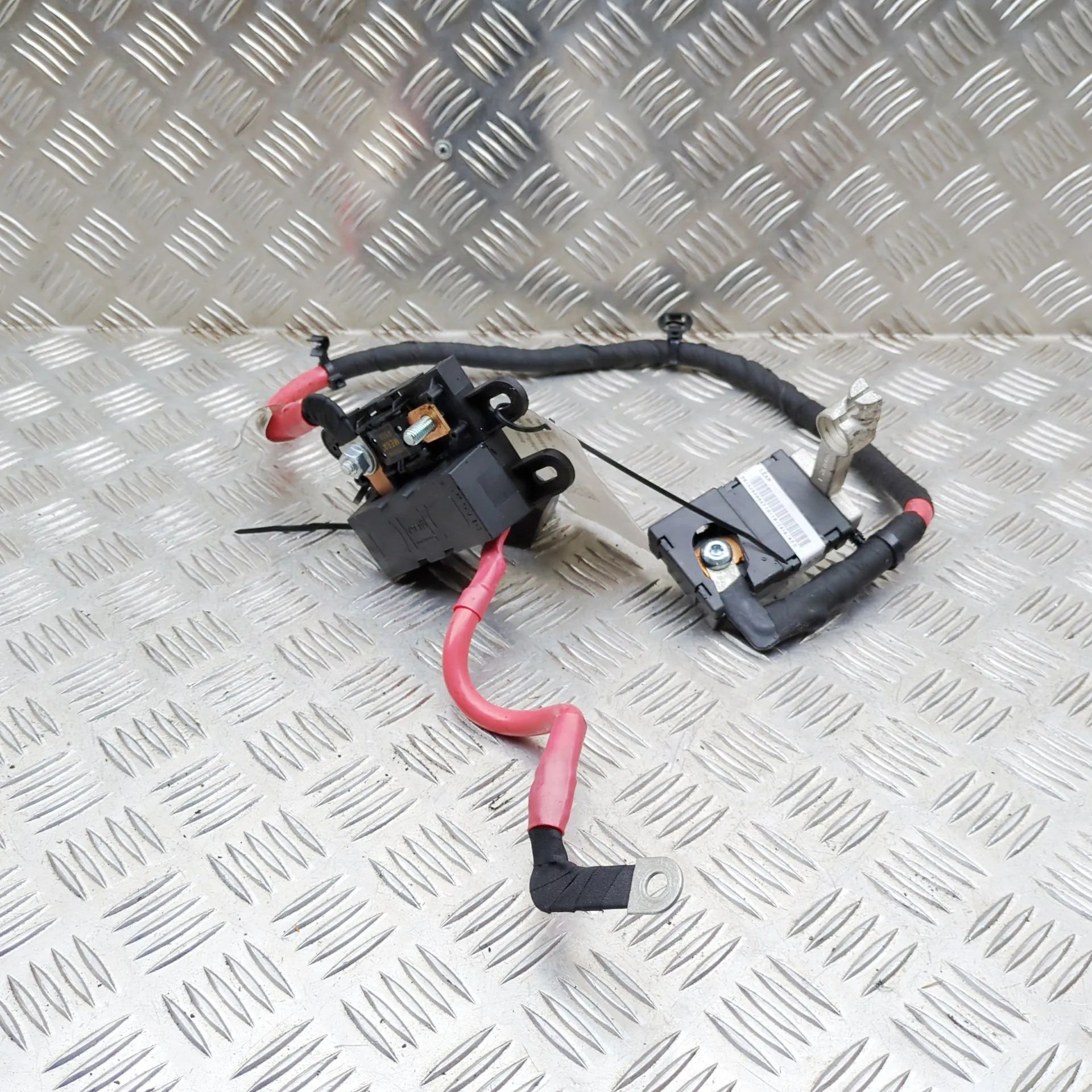 Land Rover Range Rover Sport (L494) Positive Battery Cable Positive Battery Cable — LAND ROVER RANGE ROVER...