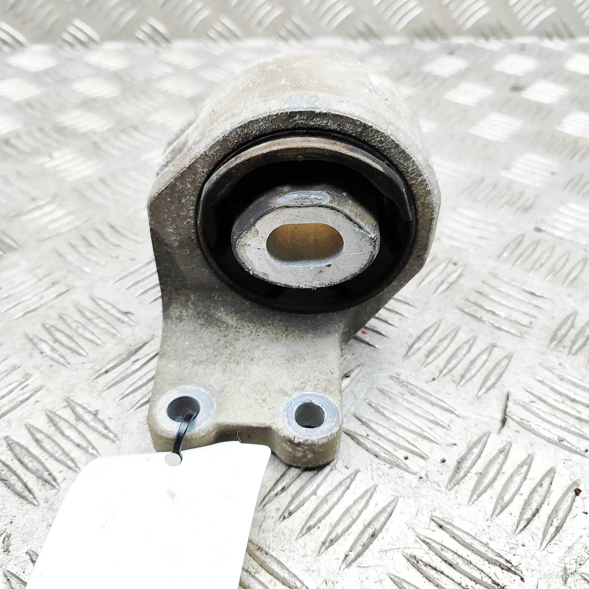 Land Rover Range Rover Sport (L494) Gearbox mount Gearbox mount — LAND ROVER RANGE ROVER SPORT (I...