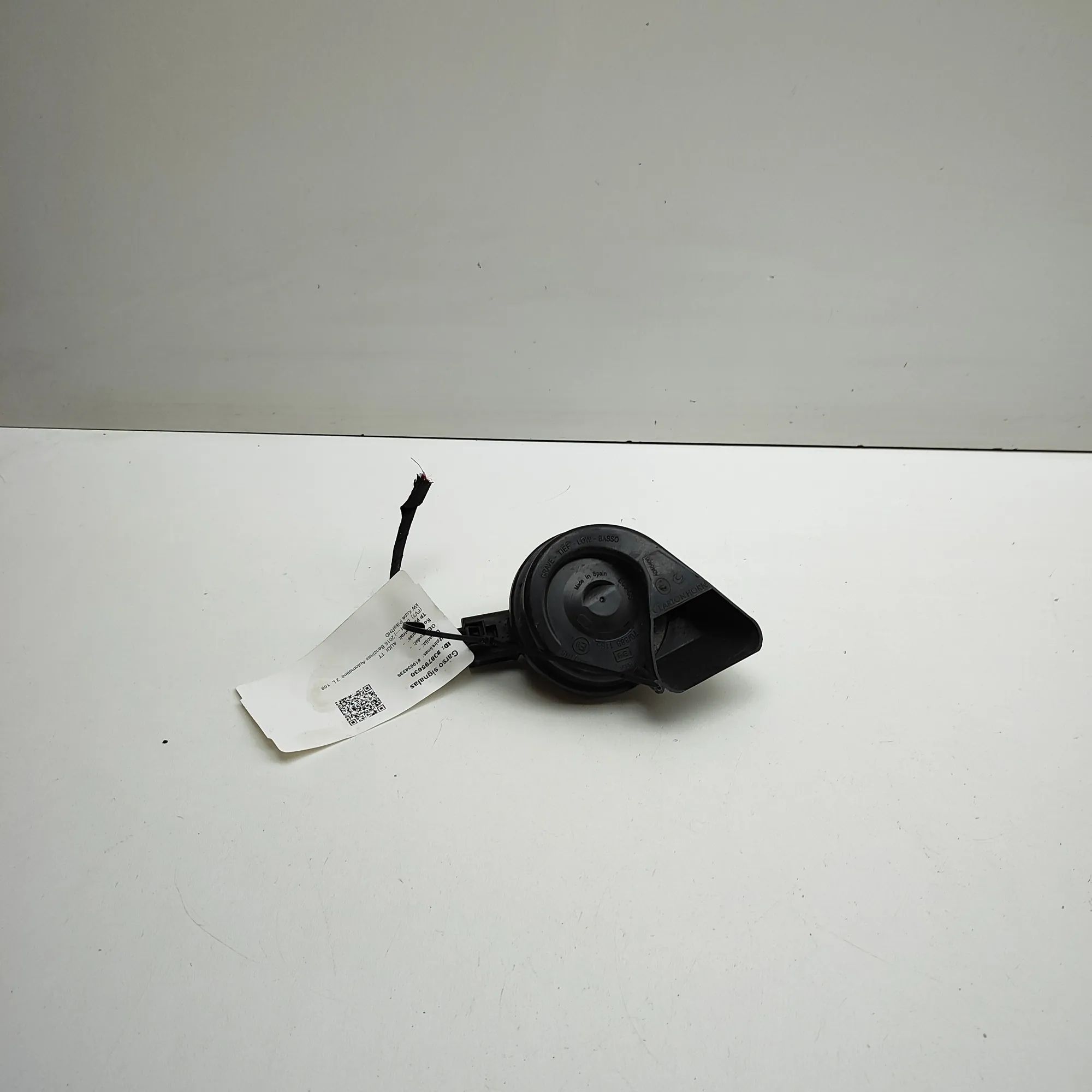 Audi TT (8S) Horn signal Horn signal — AUDI TT (FV3) (2014-...) — 8S0951...