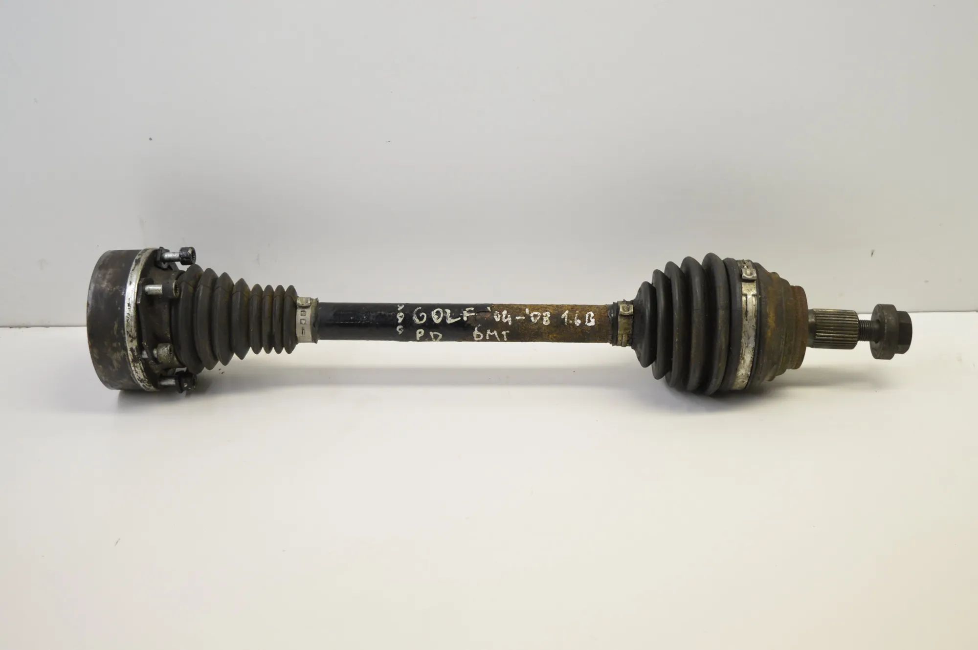 Volkswagen Golf 4 Front Right Driveshaft Front Right Driveshaft — VW GOLF (V 1K1) (2003-...