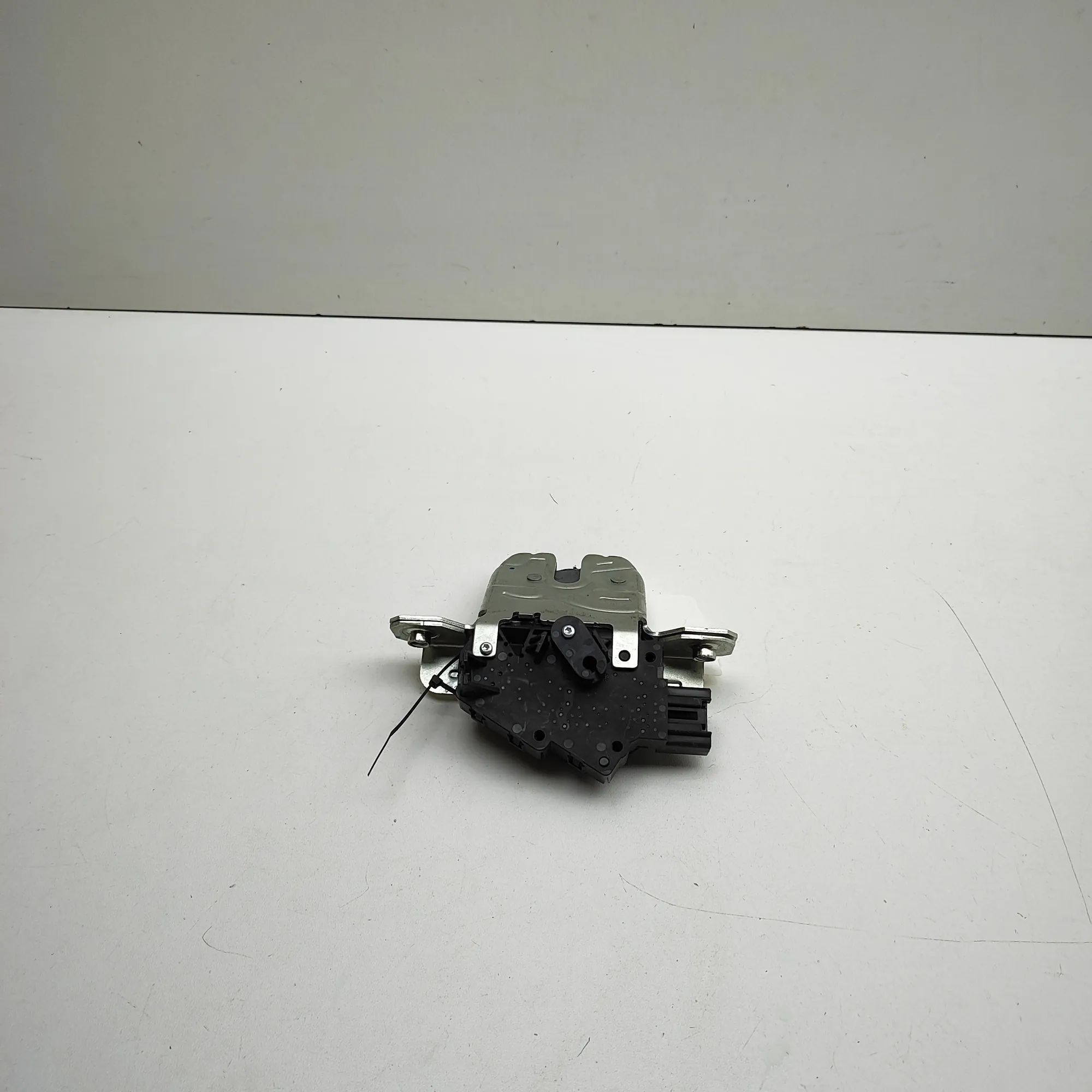 MG ZS Tailgate Boot Lock Tailgate Boot Lock — MG ZS (SUV) (2017-...) — 1...