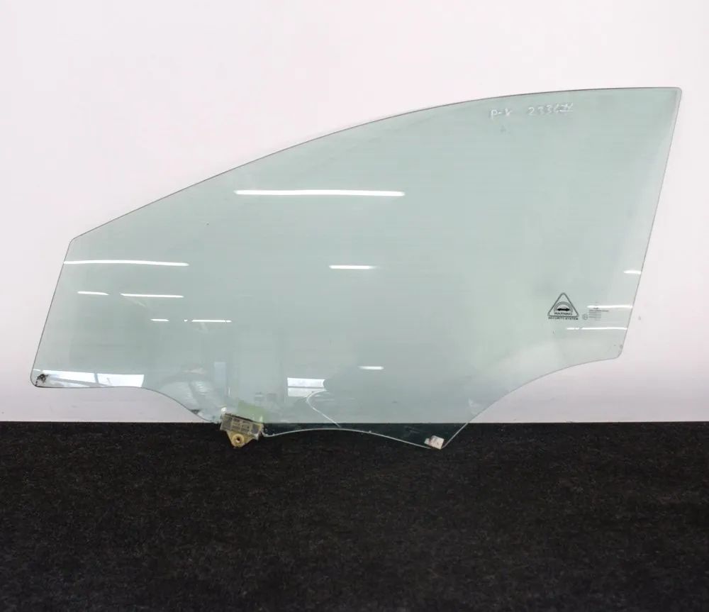Hyundai i30 Front Left Door Window Front Left Door Window — HYUNDAI I30 (GD) (2011...