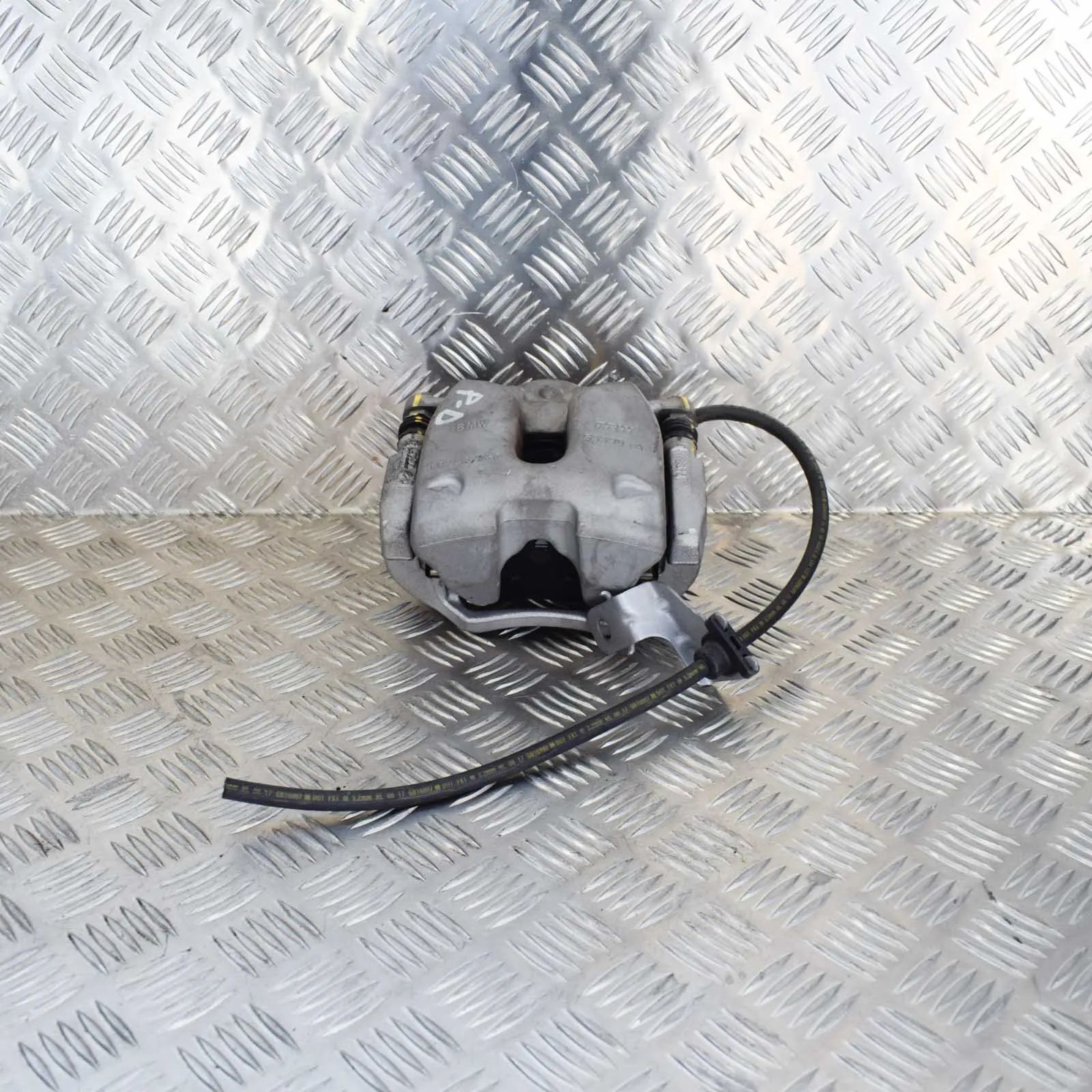 BMW X4 (F26) Brake caliper — front right Brake caliper — front right — BMW X4 (G02, F98)...