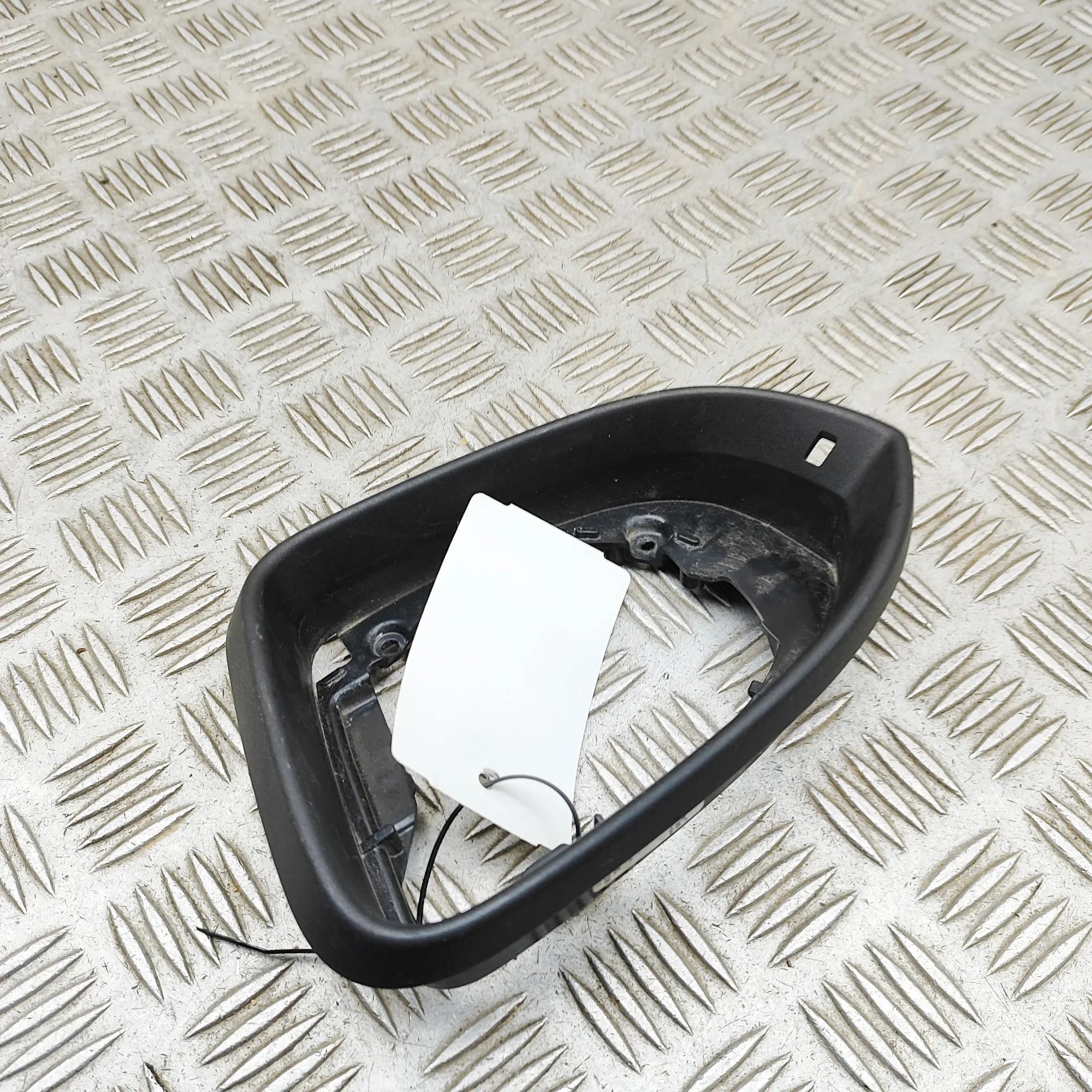 Volkswagen Golf 7 Mirror trim — front left Mirror trim — front left — VW GOLF (VIII CD1) (...