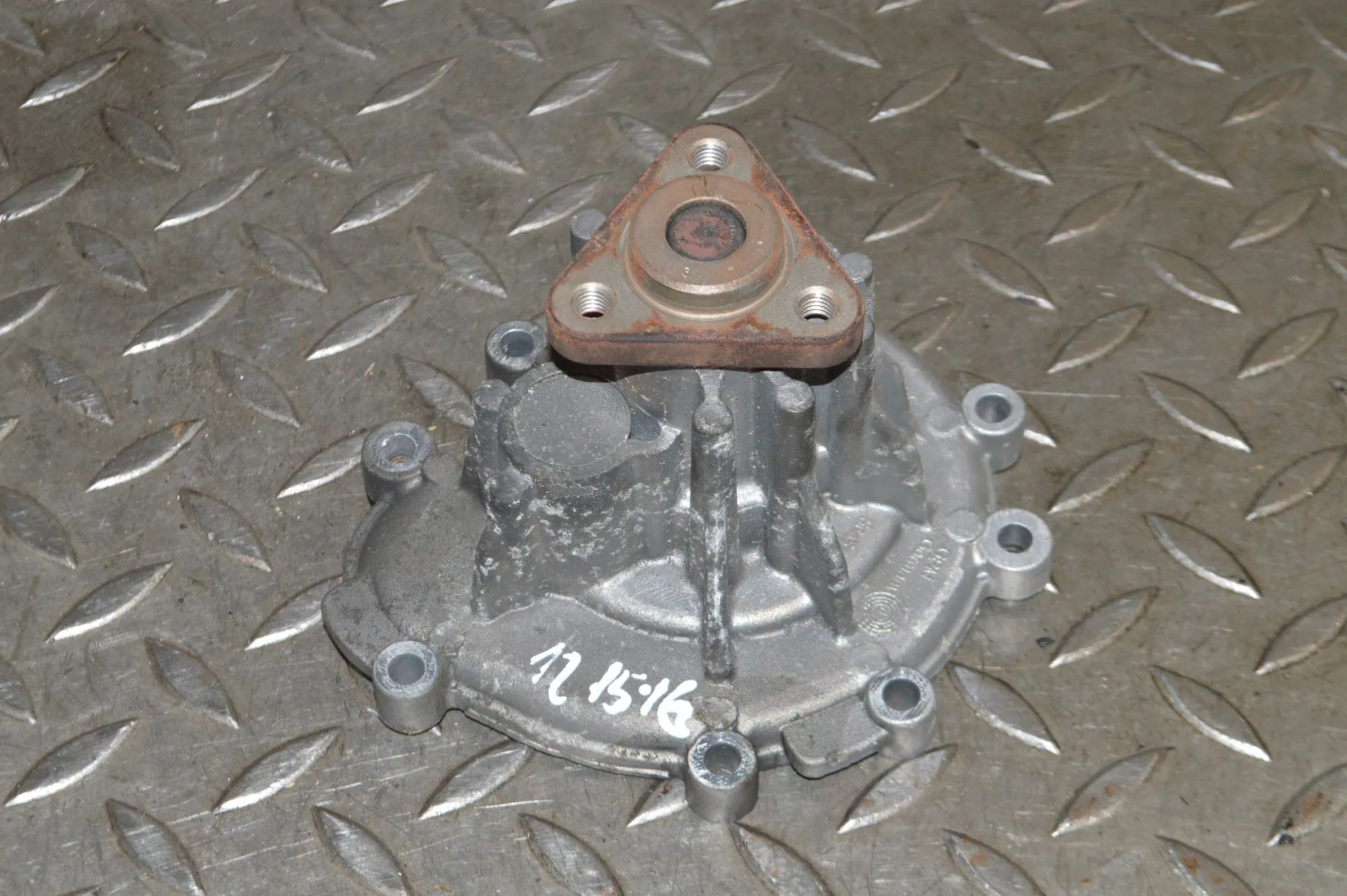 Porsche Cayenne water pump Water pump — PORSCHE CAYENNE (9PA) (2002-2010) ...