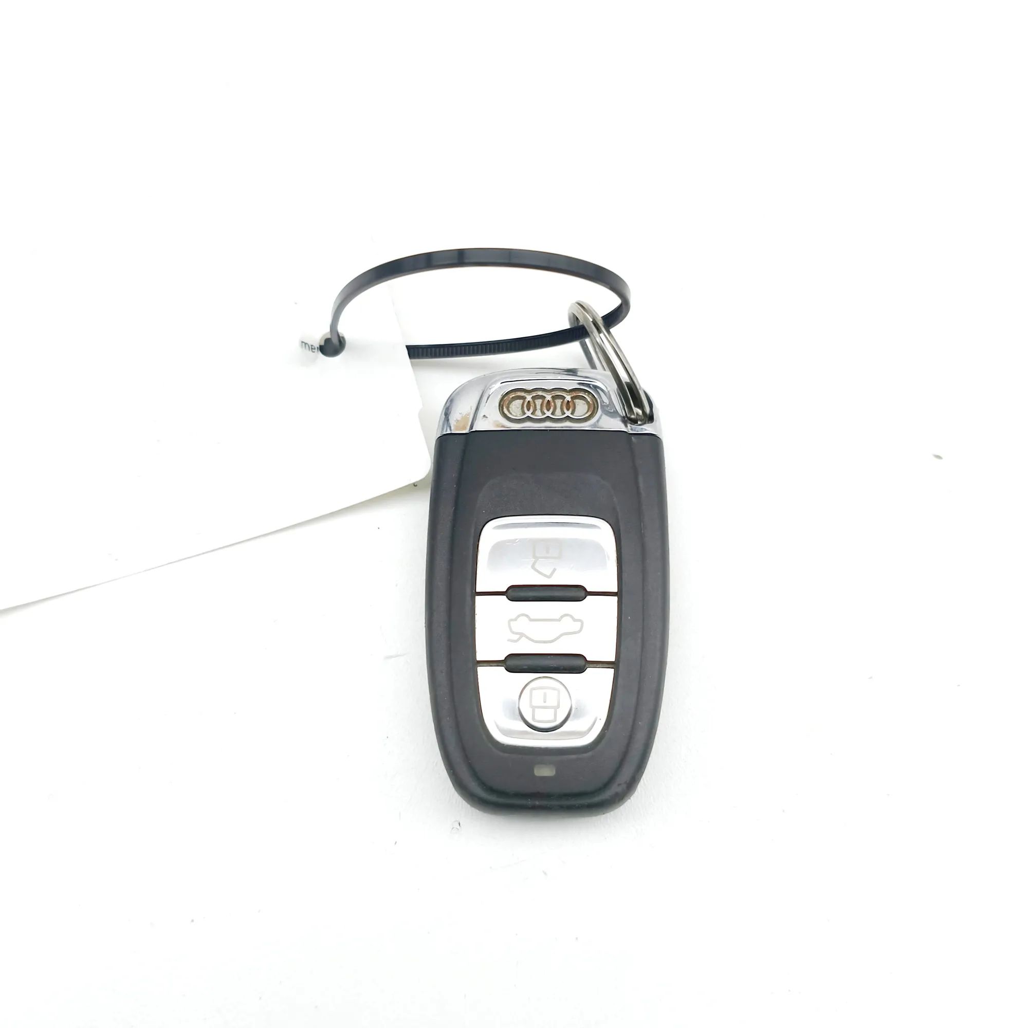 Audi Q5 (8R) Ignition key Ignition key — AUDI Q5 (8R) (2008-2017) — 8T095...