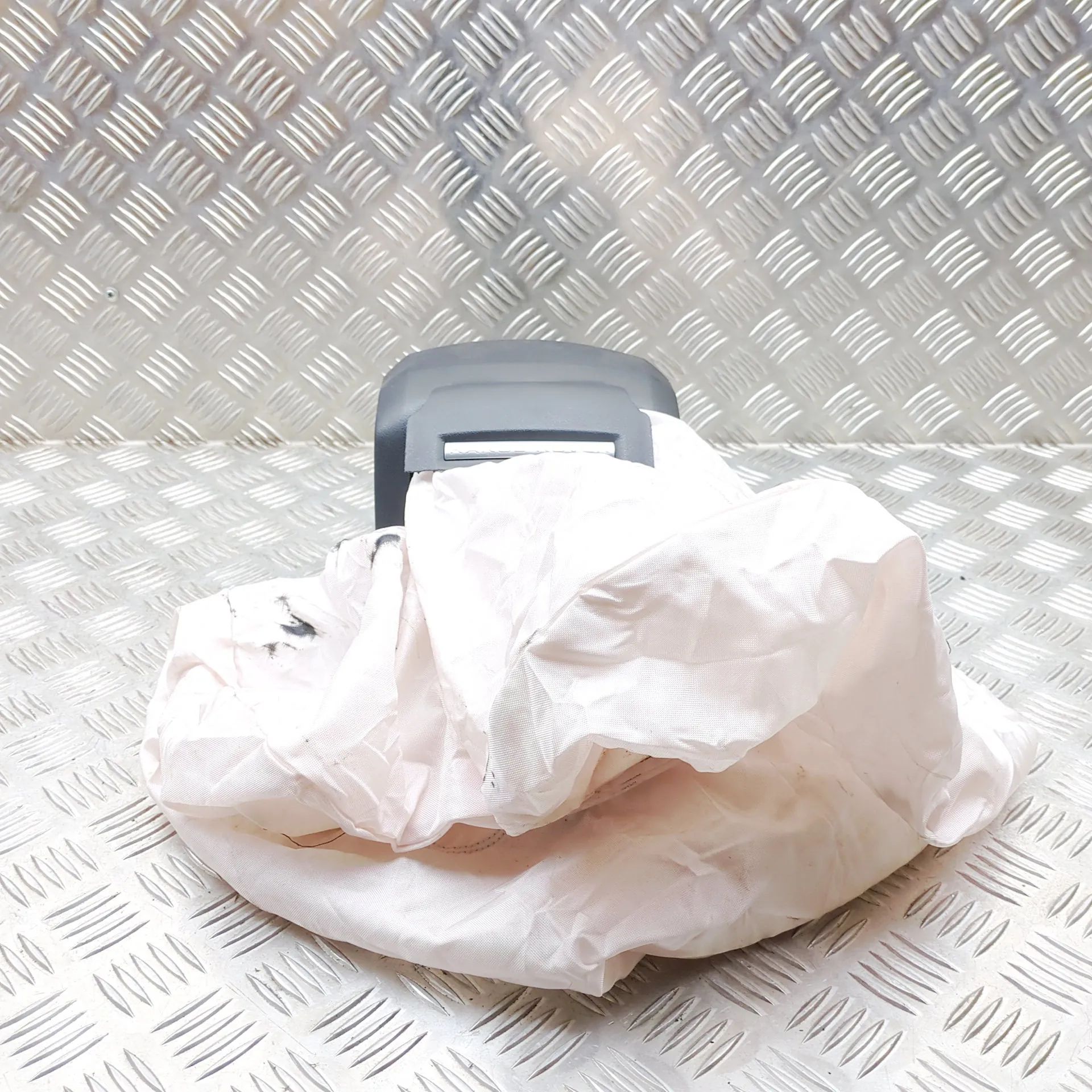 Land Rover Range Rover Sport (L494) Steering Wheel Safety Bag SRS Steering Wheel Safety Bag SRS — LAND ROVER RANG...