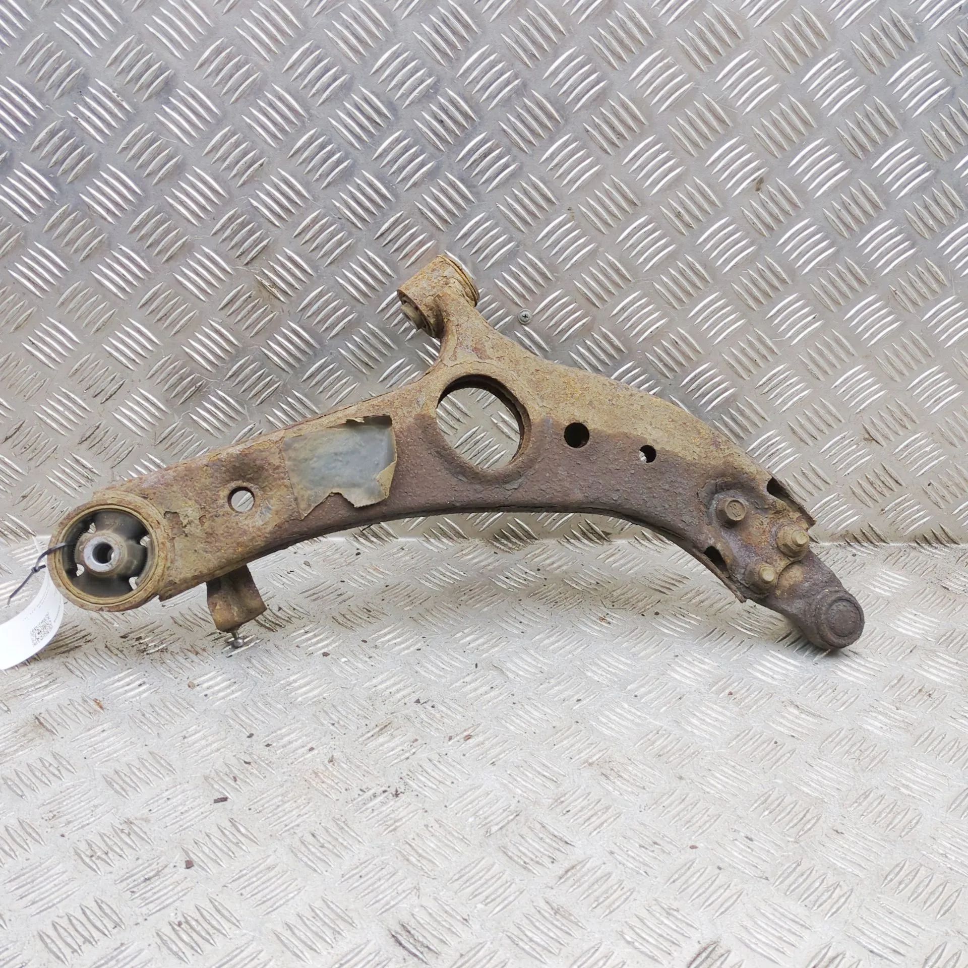 Hyundai Santa Fe Front Left Lower Control Arm Front Left Lower Control Arm — HYUNDAI SANTA (F...