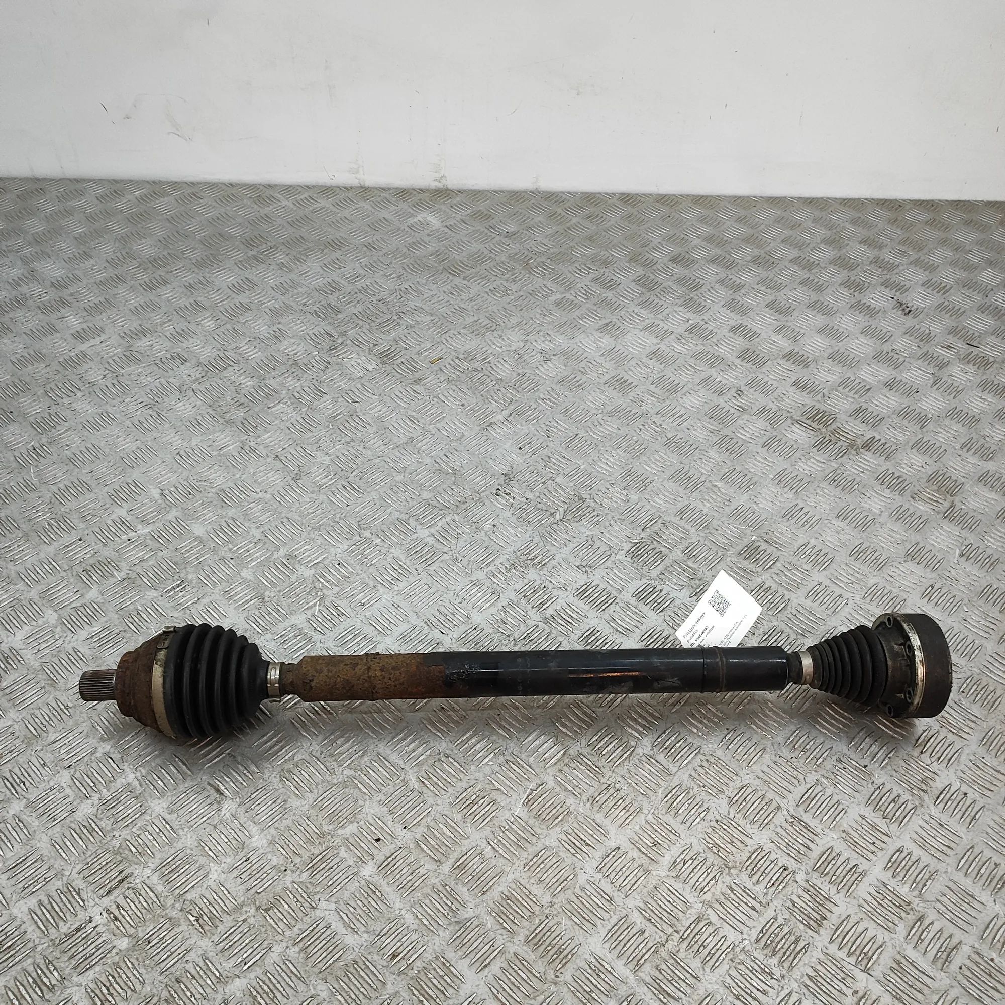 Audi A3 (8V) Front Right Driveshaft Front Right Driveshaft — AUDI A3 (Sportback 8VA...