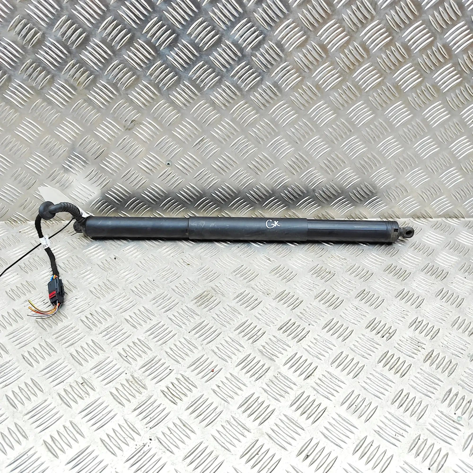 Audi Q5 (FY) Left Side Tailgate Gas Strut Left Side Tailgate Gas Strut — AUDI Q5 (FY) (20...