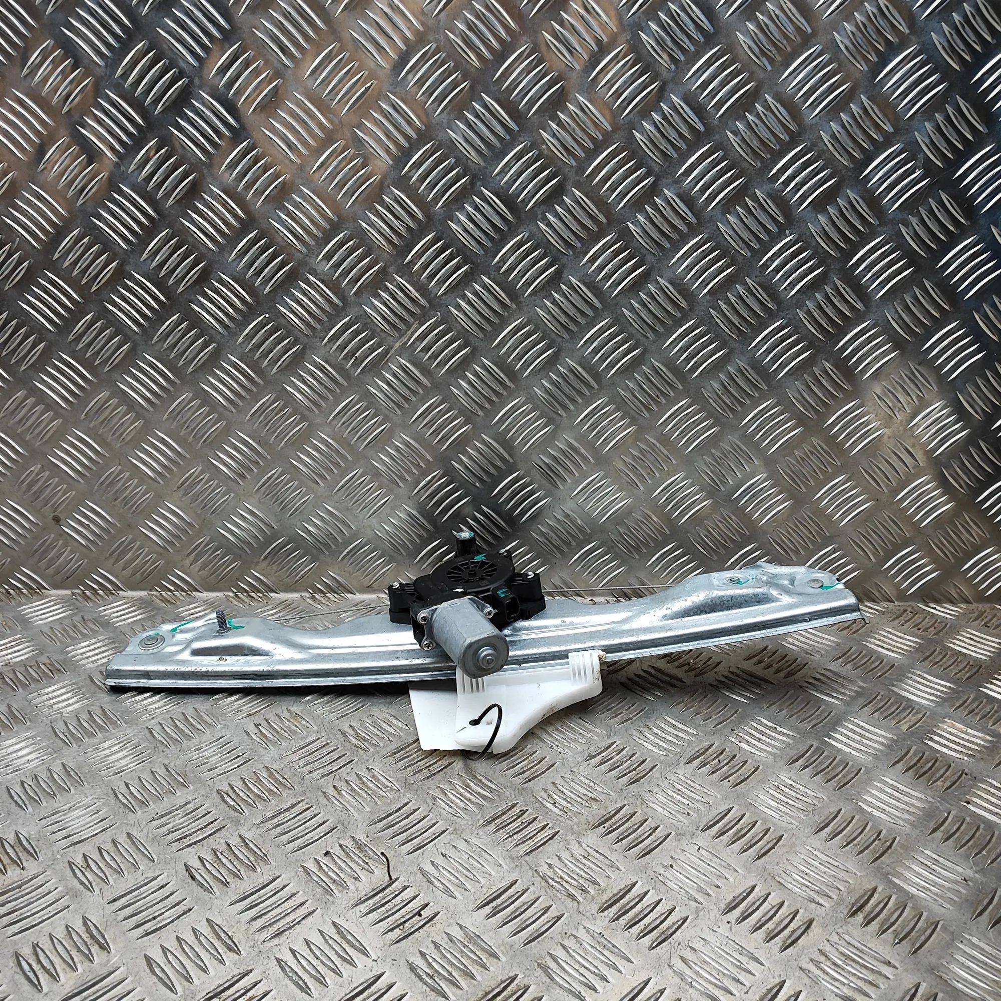 MG ZS Rear Left Door Window Regulator Rear Left Door Window Regulator — MG ZS (SUV) (...