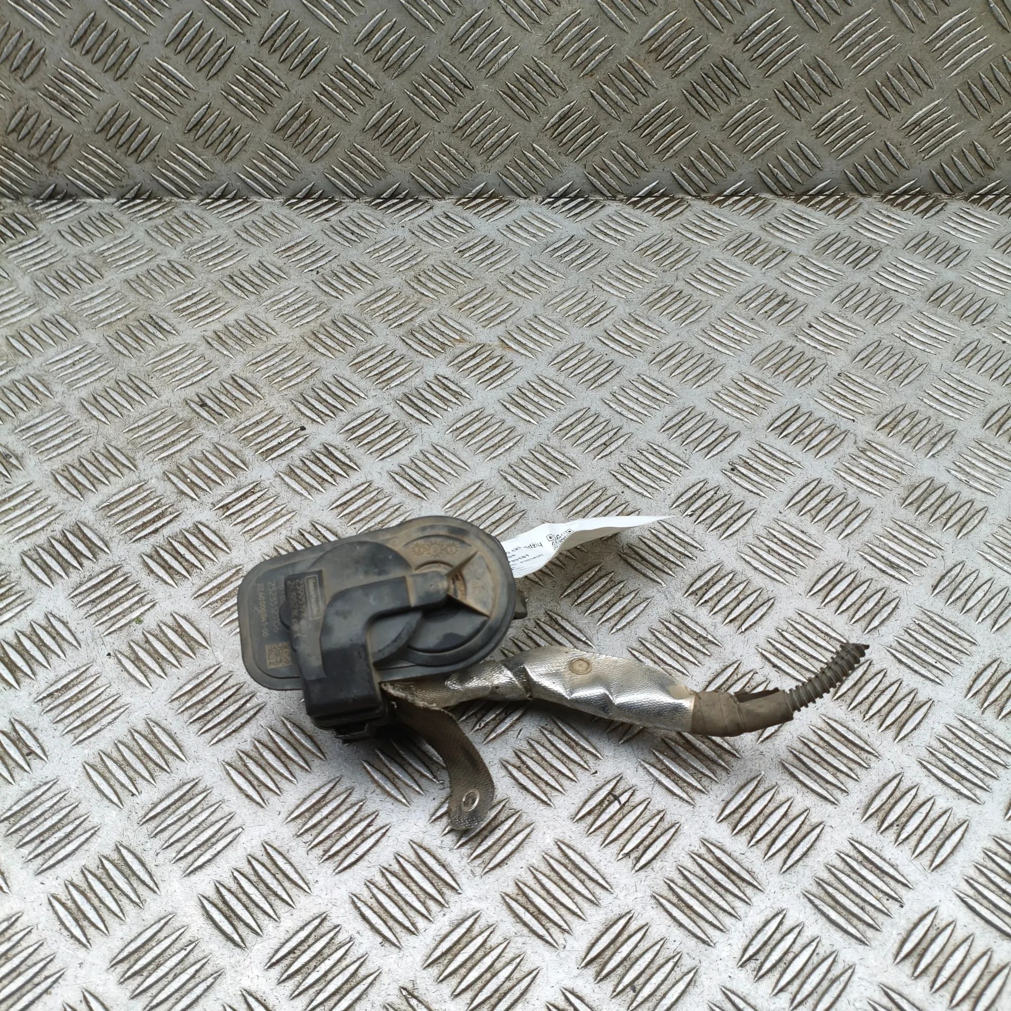 Volkswagen Crafter Exhaust Valve Motor Exhaust Valve Motor — VW CRAFTER (Van SY_) (201...