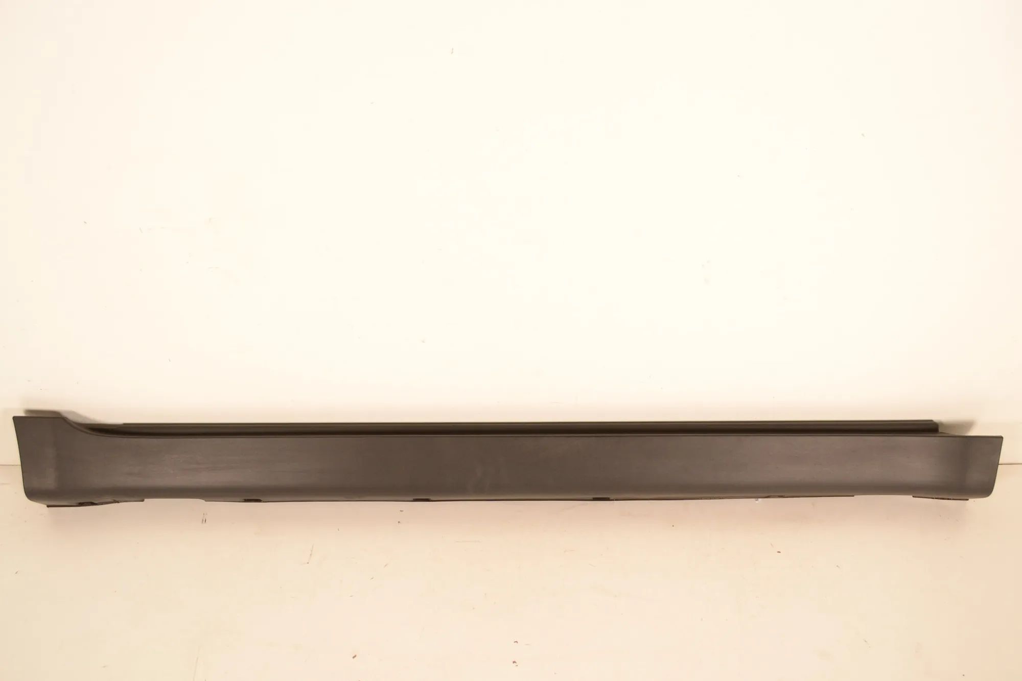Ssangyong Korando, New Actyon Right Side Plastic Sideskirt Cover Right Side Plastic Sideskirt Cover — SSANGYONG ...