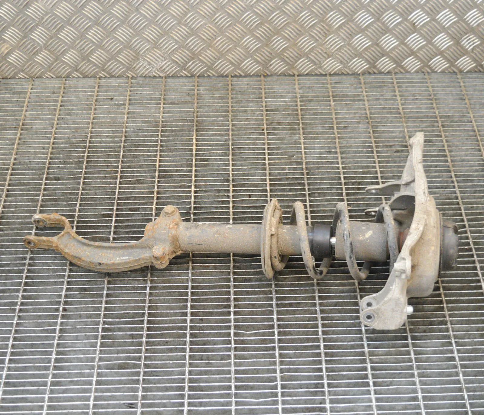 Audi A5 (B8) Shock absorber — front right Shock absorber — front right — AUDI A5 (8T3) (2...