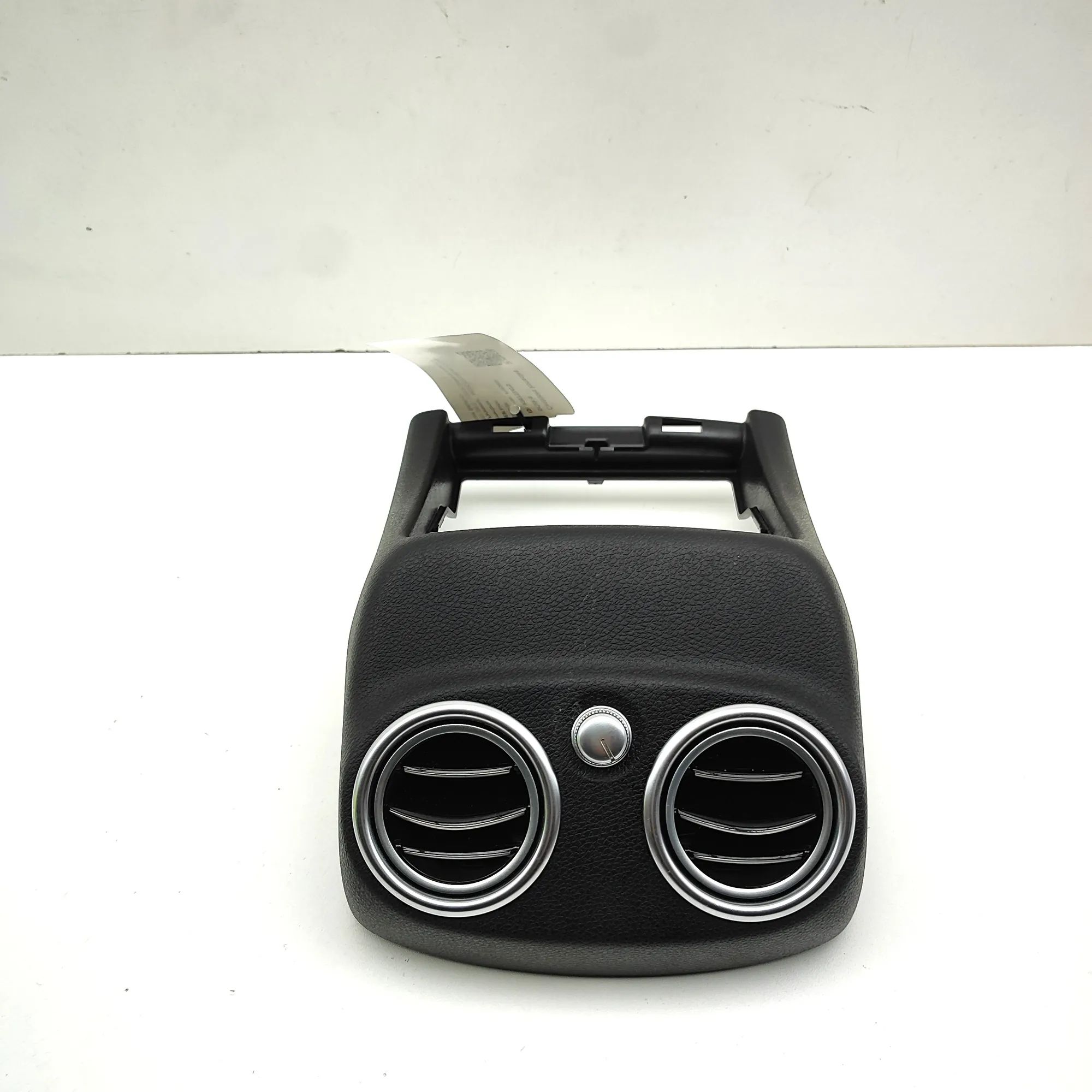 Mercedes-Benz A (W177) Centre console air vent Centre console air vent — MERCEDES BENZ C-CLASS...