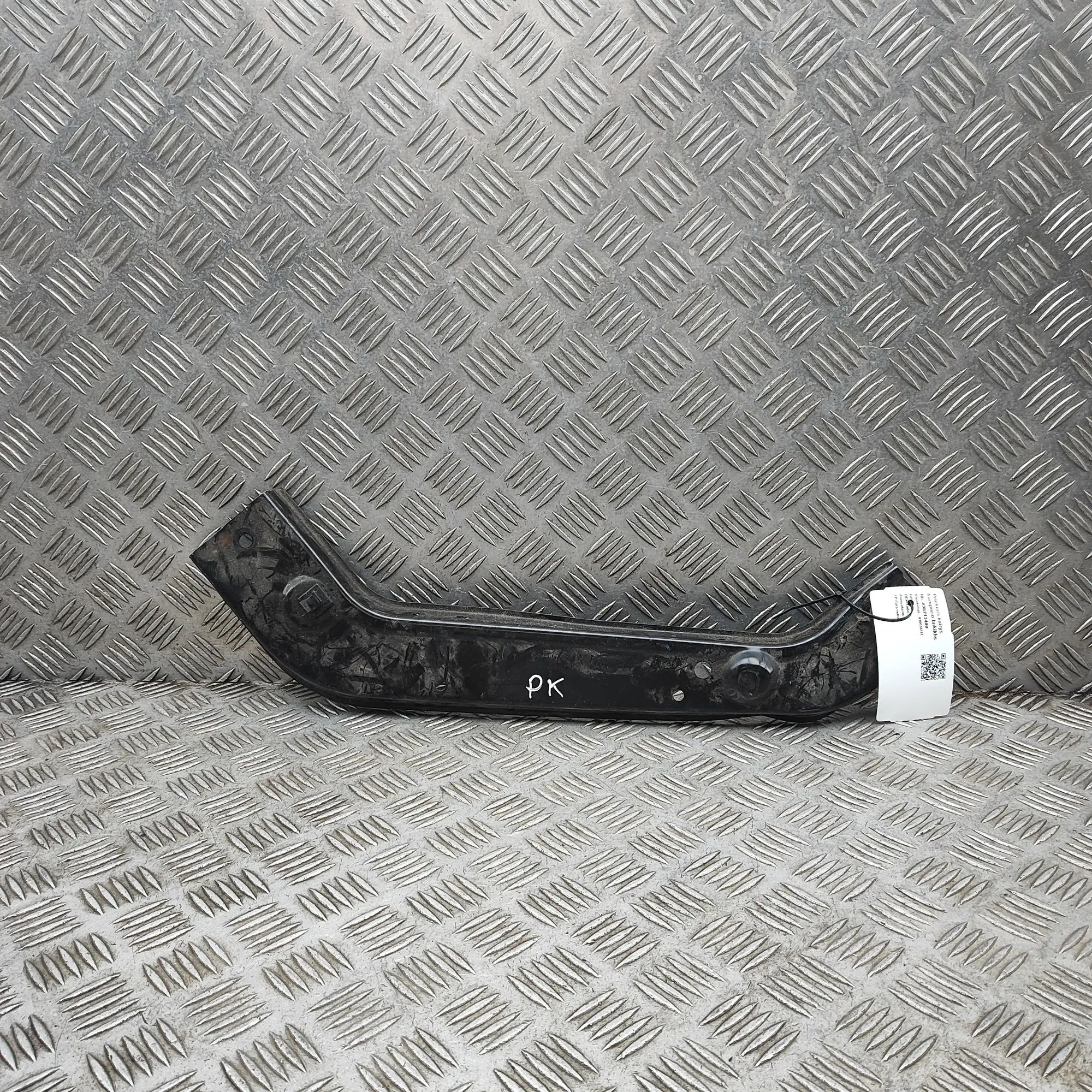 MG ZS Front Left Bumper Bracket Front Left Bumper Bracket — MG ZS (SUV) (2017-....