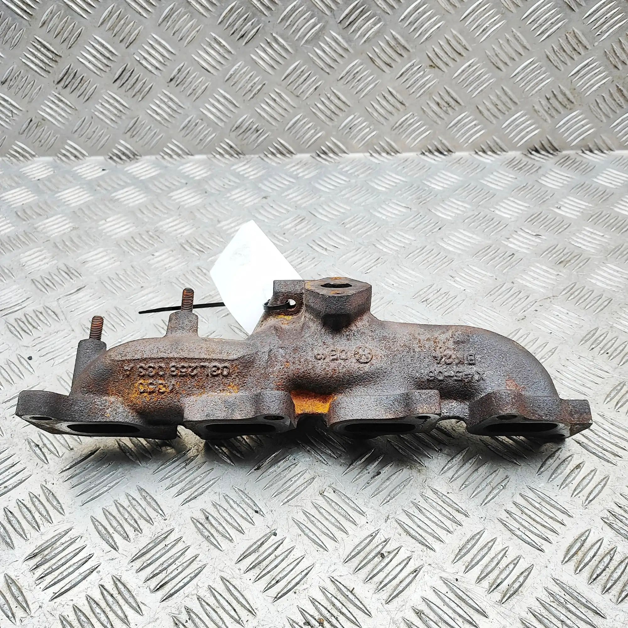 Audi A4 (B8) exhaust manifold Exhaust manifold — AUDI A4 (Avant 8K5, B8) (200...