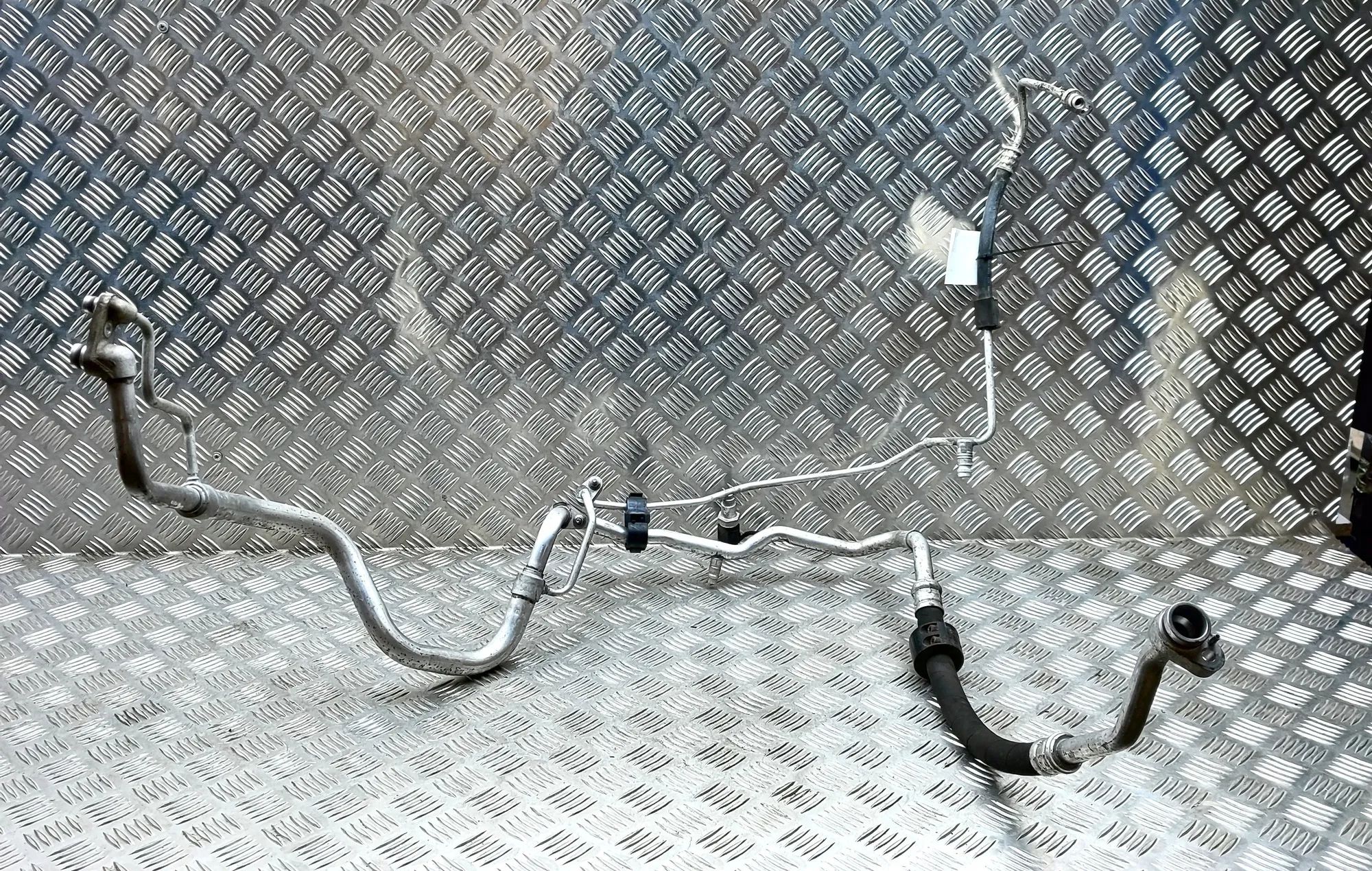 Audi A3 (8V) A/C Air Con Hose Pipe A/C Air Con Hose Pipe — AUDI A3 (Sportback 8VA,...