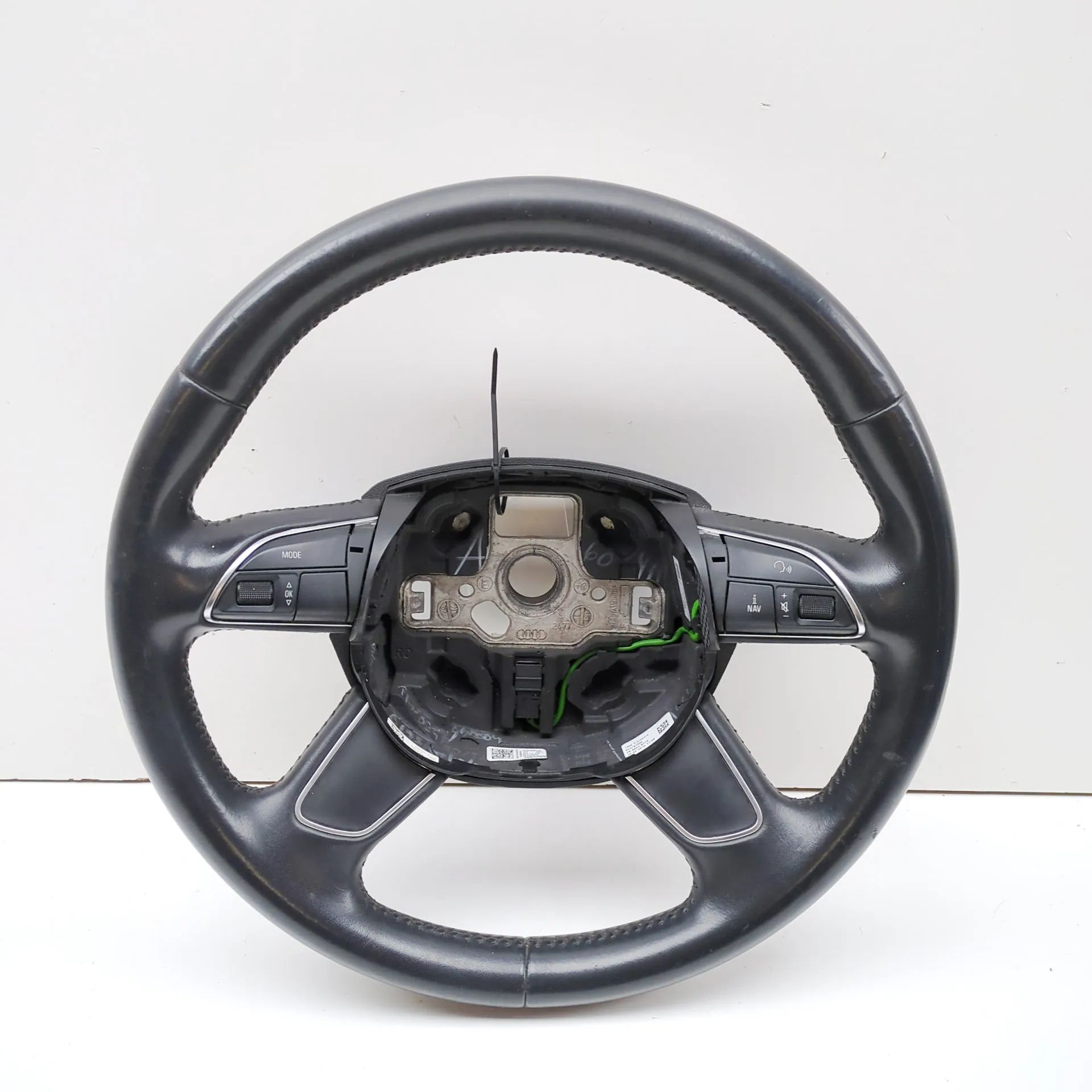 Audi Q5 (8R) steering wheel Steering Wheel — AUDI Q5 (8R) (2008-2017) — 4L0...