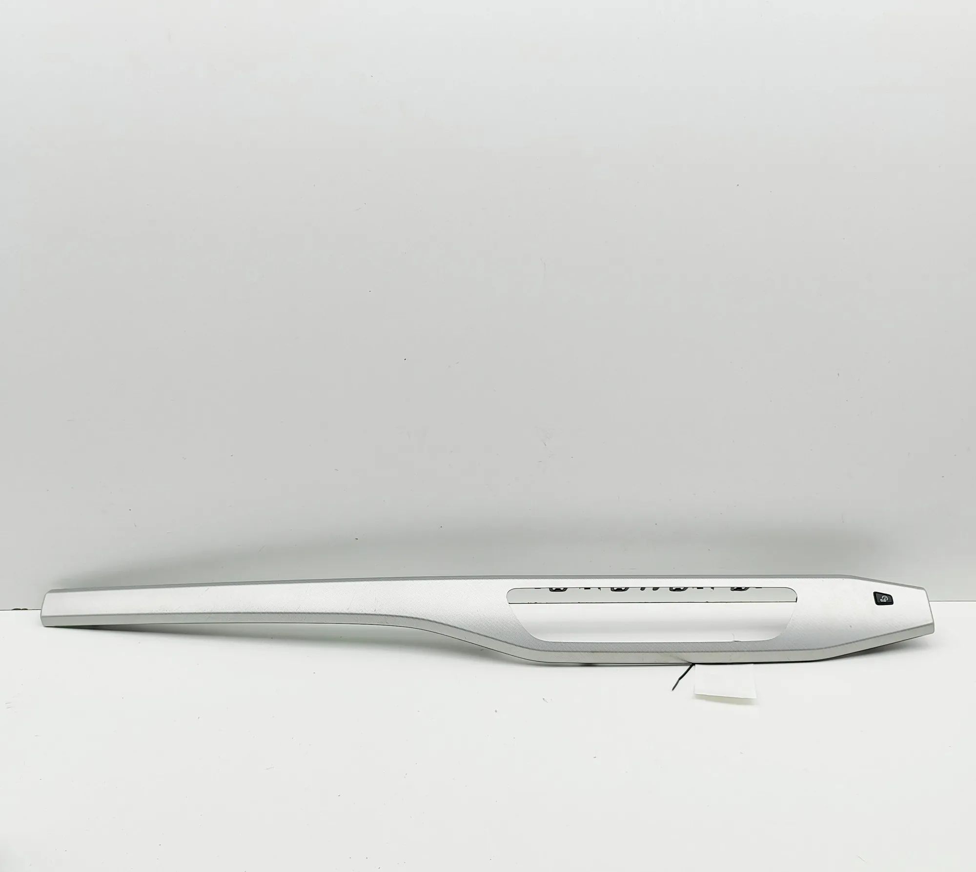 Audi A4 (B8) Dashboard Trim Dashboard trim — AUDI A4 (Avant 8W5, B9) (2015-...
