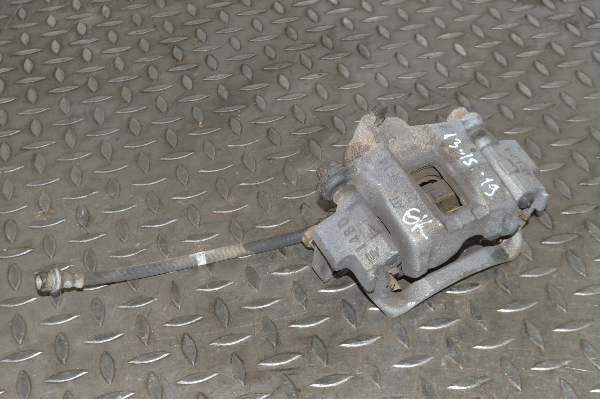Toyota Land Cruiser 150 Brake caliper — rear left Brake caliper — rear left — TOYOTA LAND CRUISER...