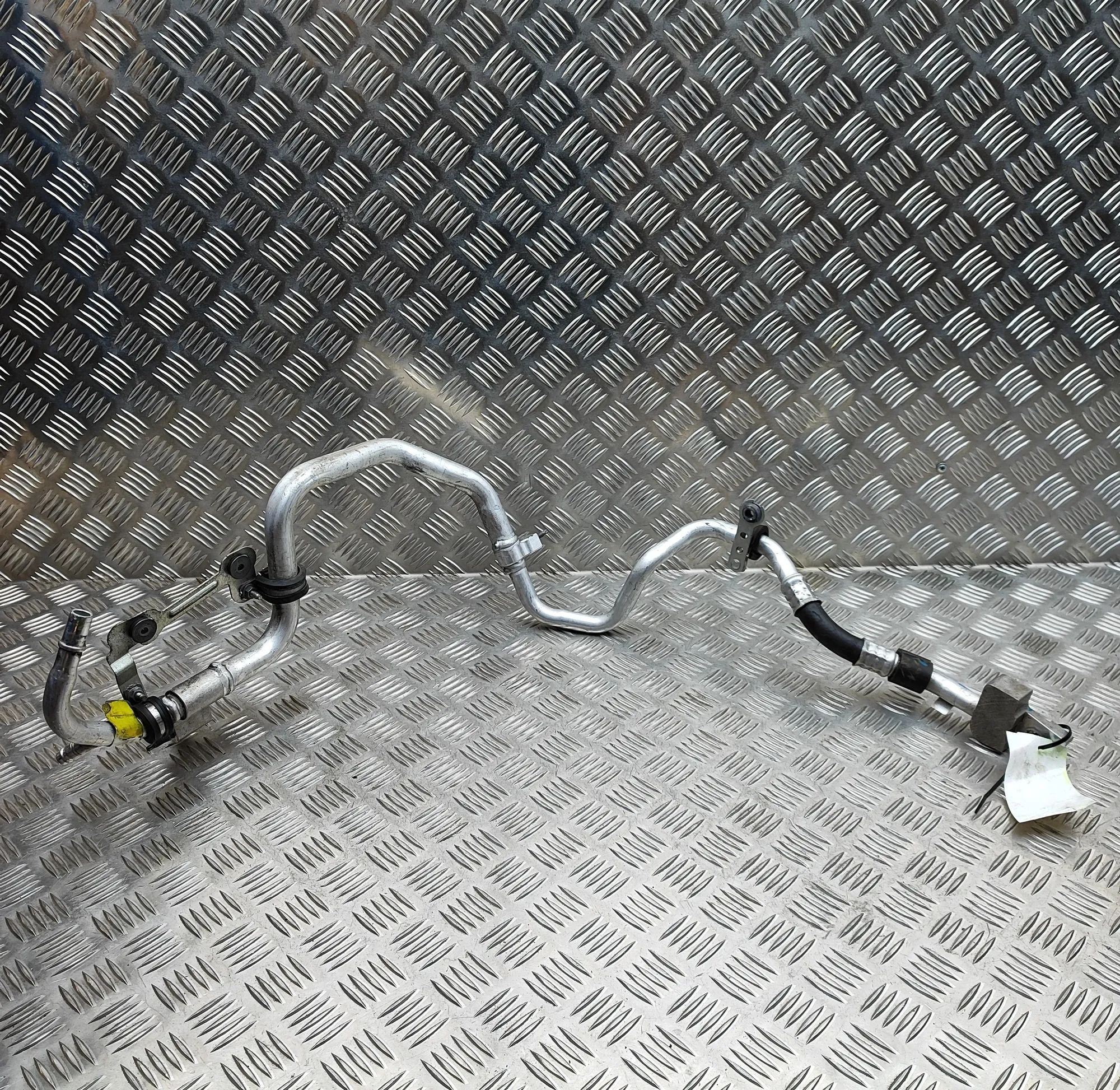 Maserati Ghibli A/C Air Con Hose Pipe A/C Air Con Hose Pipe — MASERATI GHIBLI (M157) ...