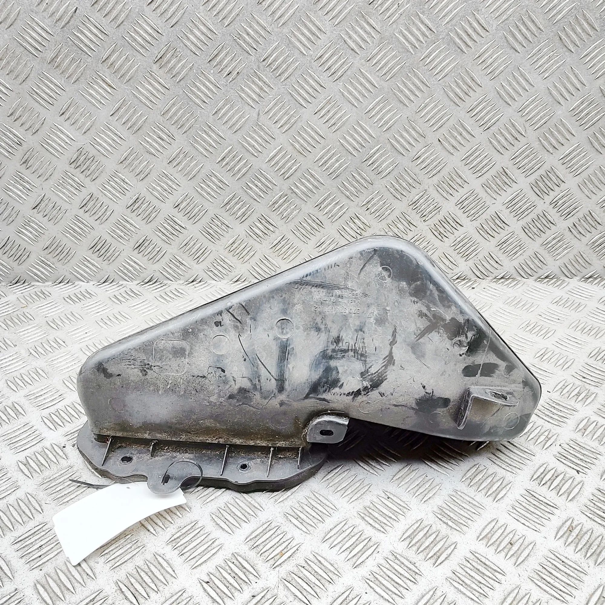 Porsche Panamera Air intake duct part Air intake duct part — PORSCHE PANAMERA (970) (...